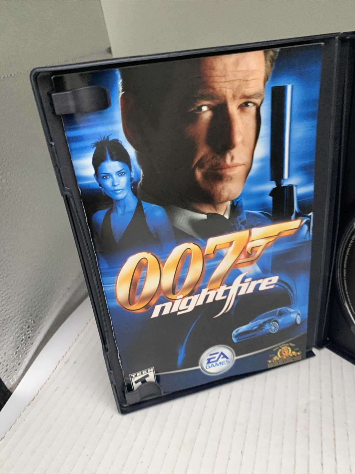 Mint Condition James Bond 007: NightFire (Sony PlayStation 2, 2002) See Pics CIB