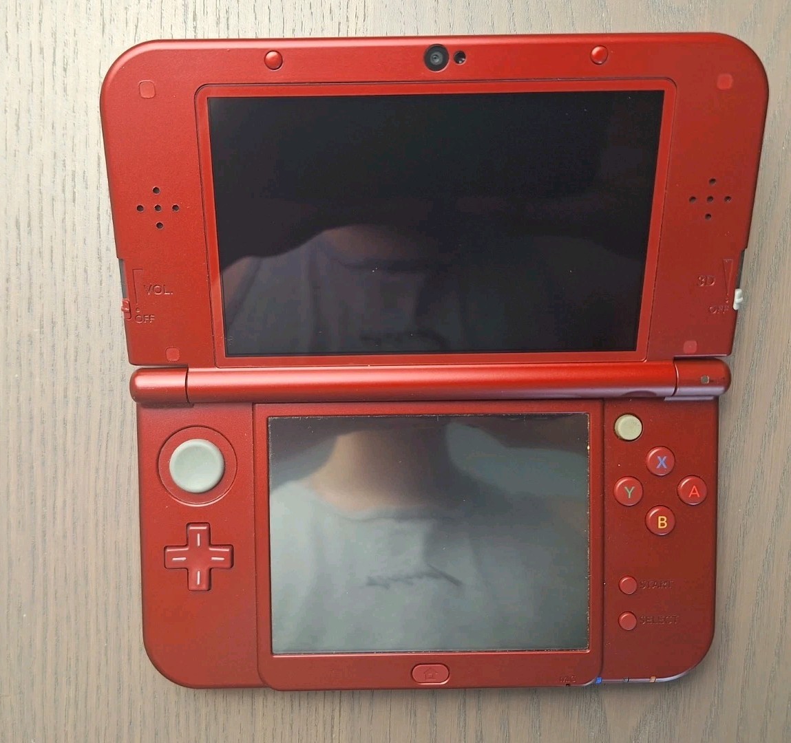 New Nintendo 3DS XL Metallic Red Charger + 32GB SD Card | Region Free