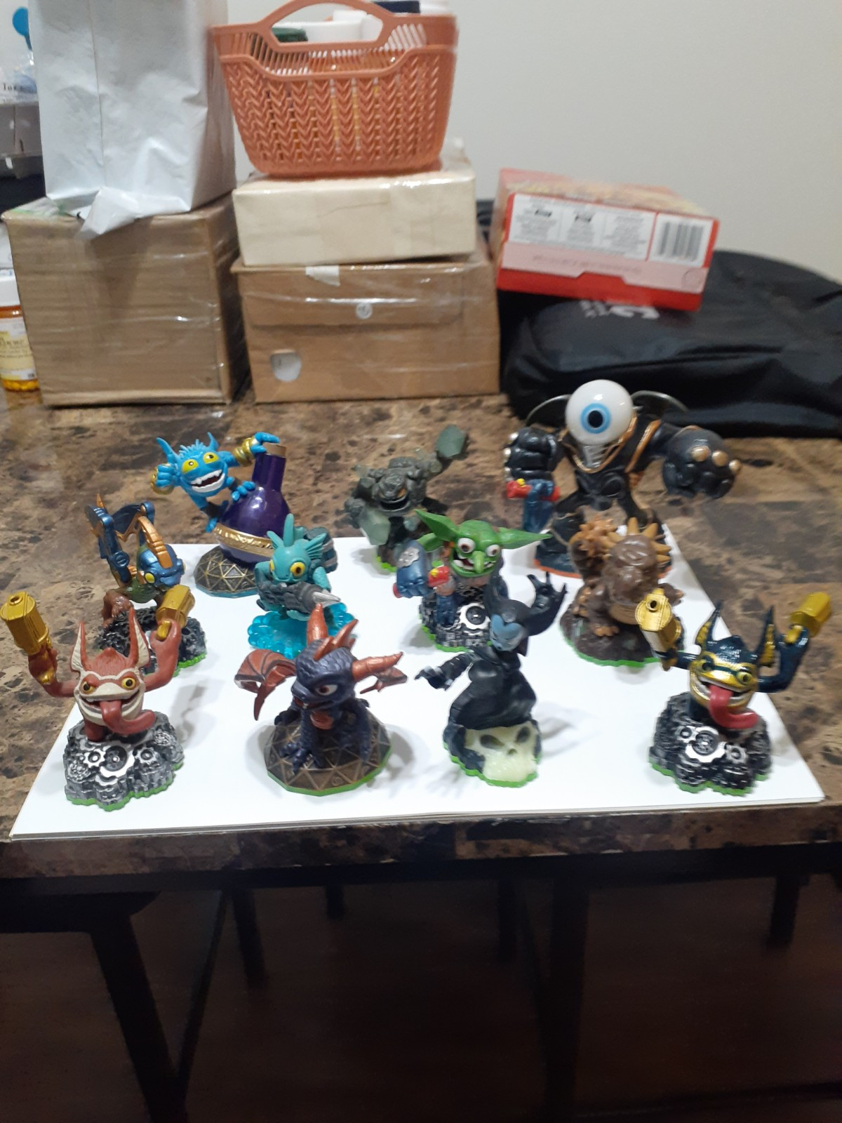 1 MIX LOT OF 11 ACTIVISION SKYLANDERS SUPERCHARGERS CHARACTERS ORIGINAL ITEM