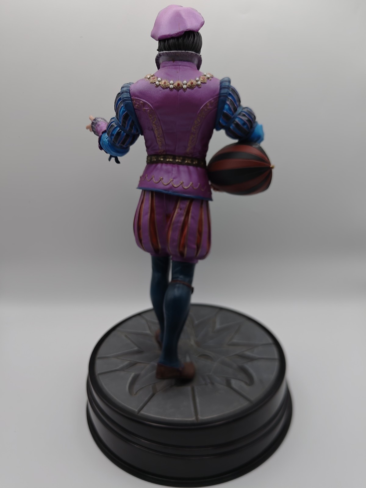 Dark Horse 9.5 The Witcher 3 Wild Hunt Dandelion Figurine