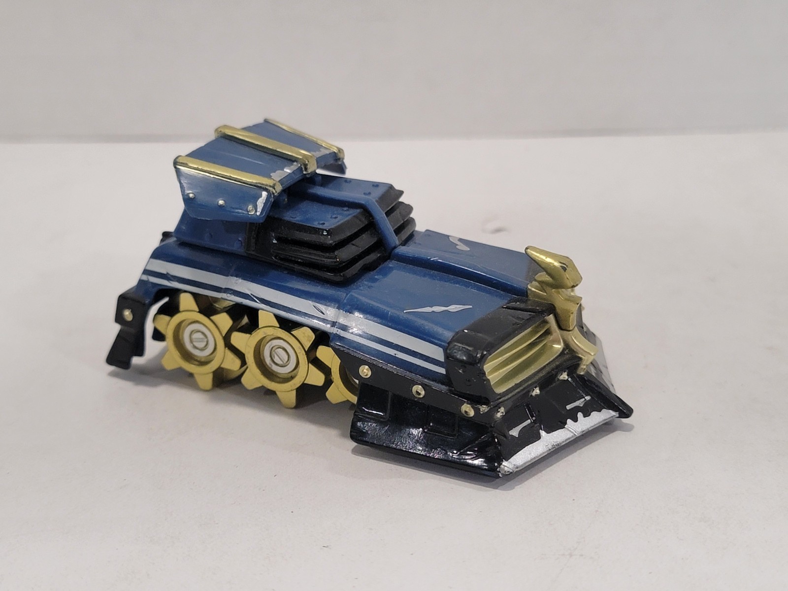 Skylanders Superchargers Shield Striker Vehicle Figure