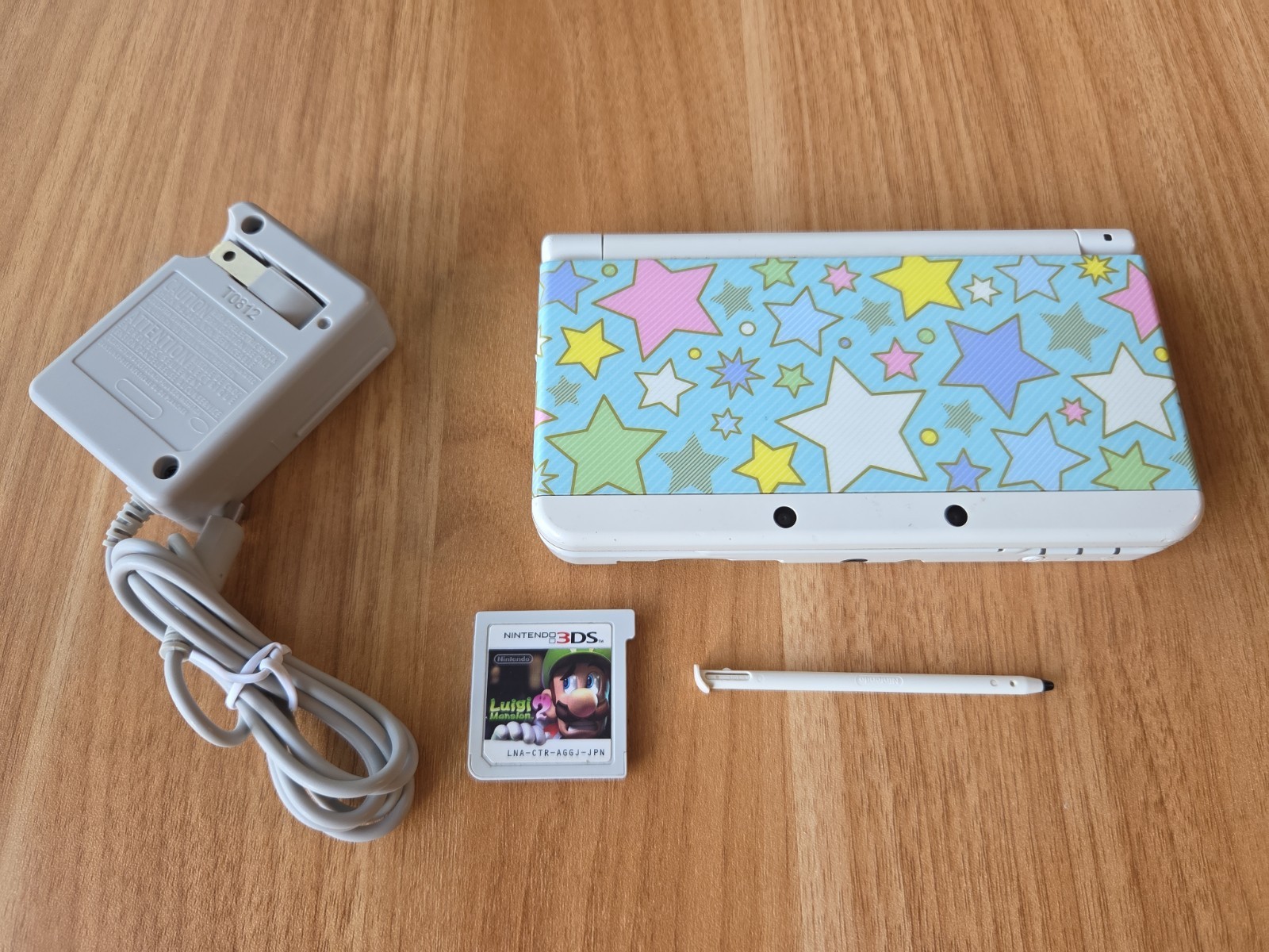 NINTENDO New 3DS White Console Stylus Charger w/Colorful Star Cover JAPAN REGION