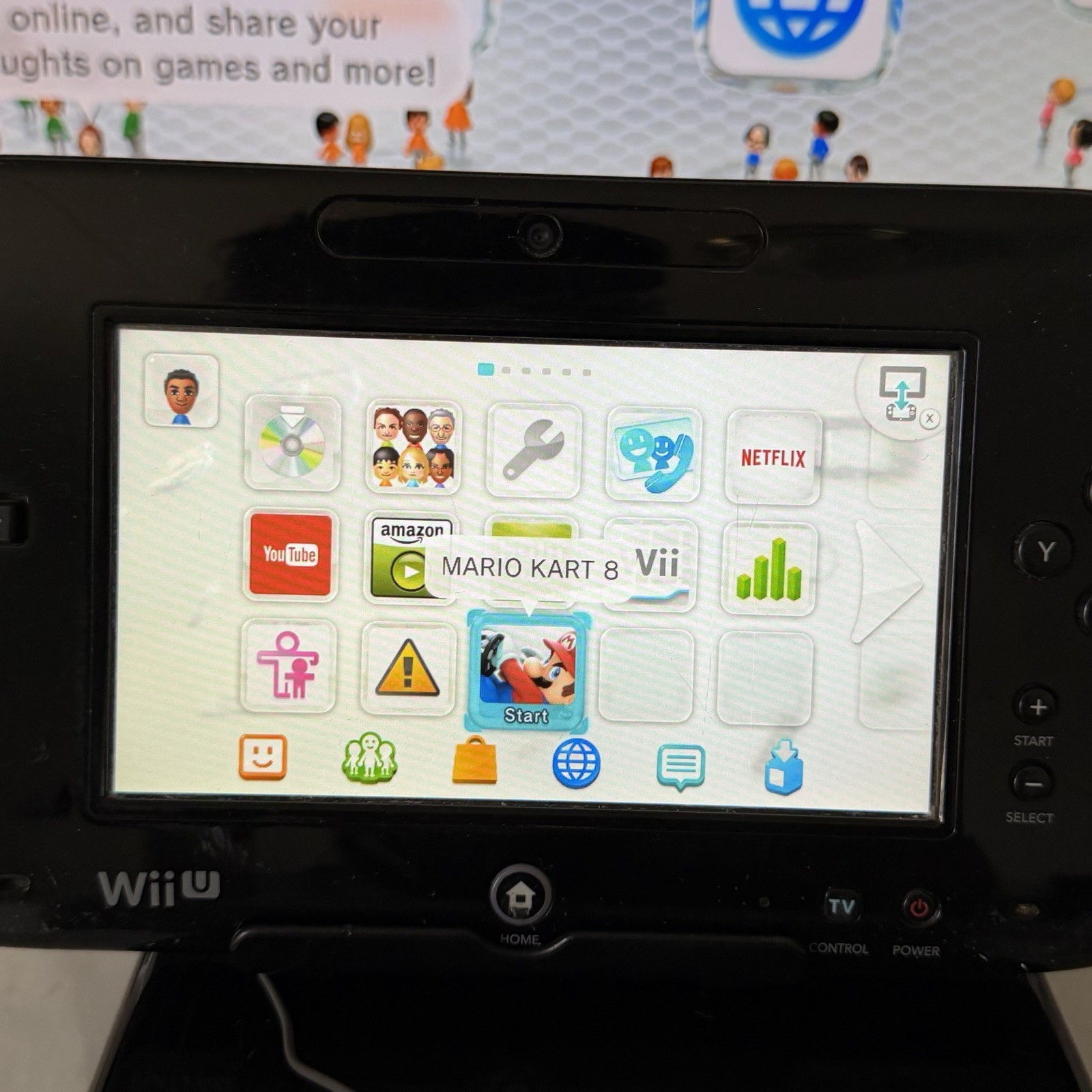 Nintendo Wii U 32GB Black Deluxe Console & Gamepad W/ Mario Kart 8 And Zombie U