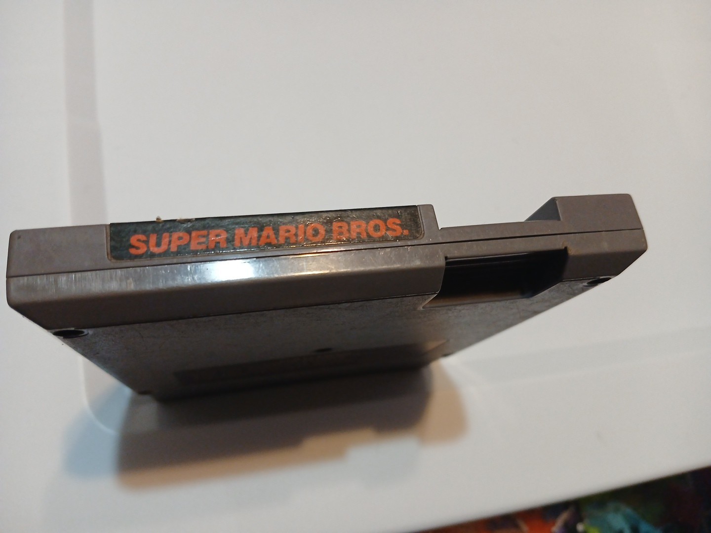 Super Mario Bros NES 5 Screw Version **Missing Middle Screw**