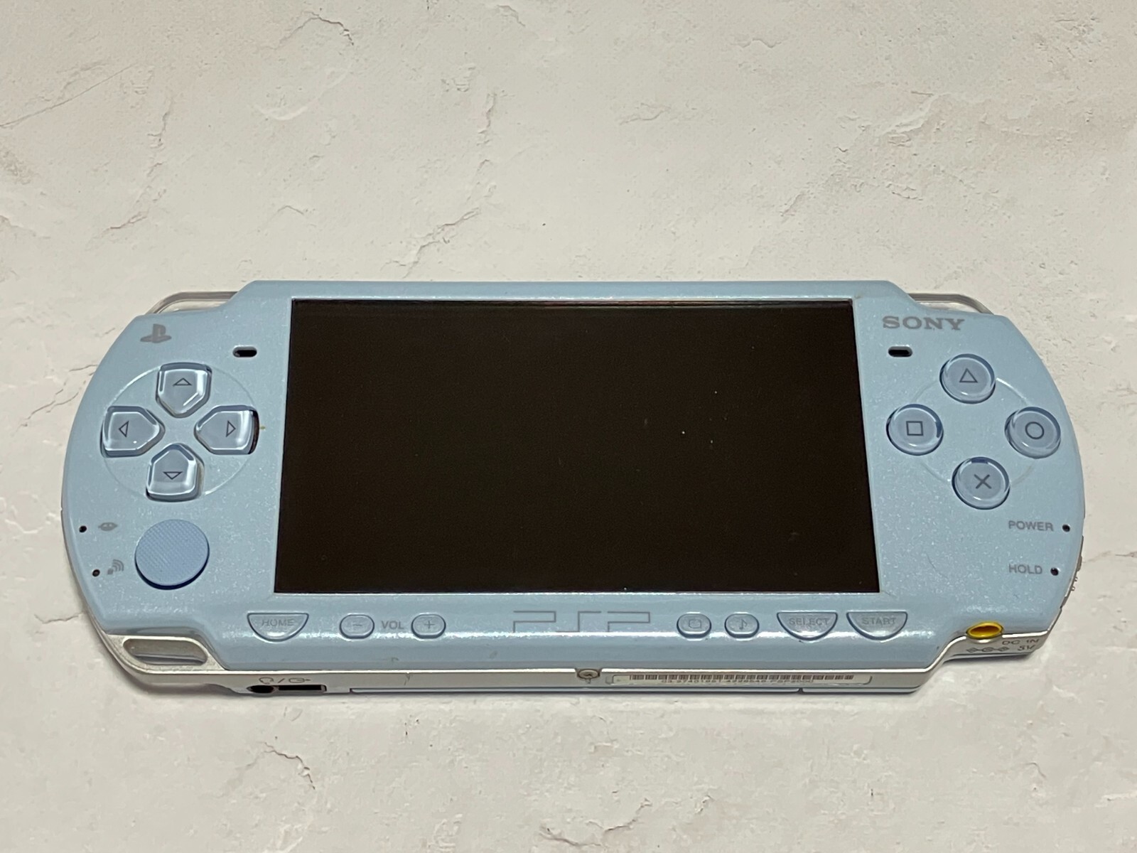 Sony PSP-2000 Console / battery＋charger＋memory stick random 3 games from US