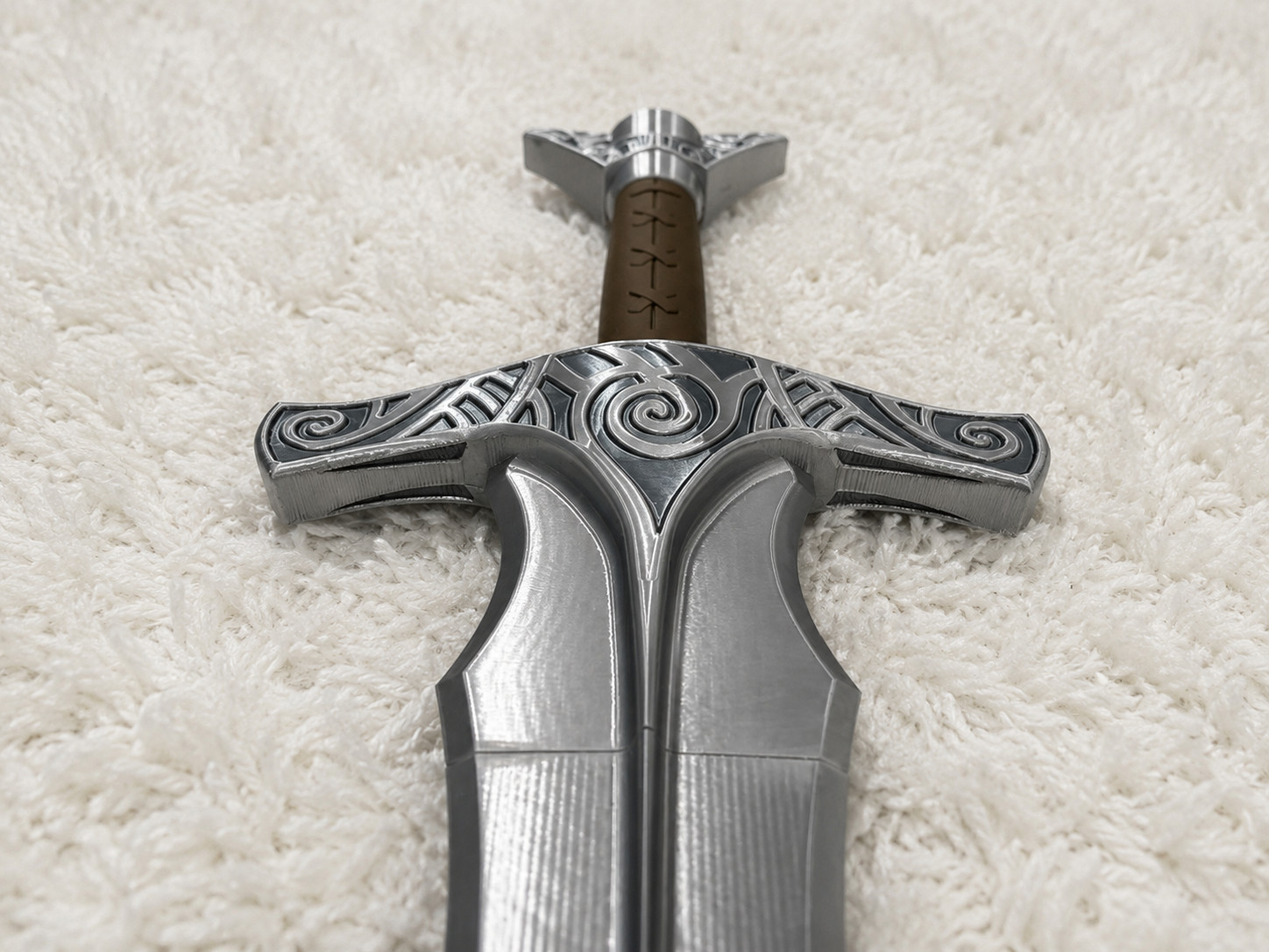 The Elder Scrolls V: Skyrim Steel Sword Prop Full Sized Replica Cosplay Display