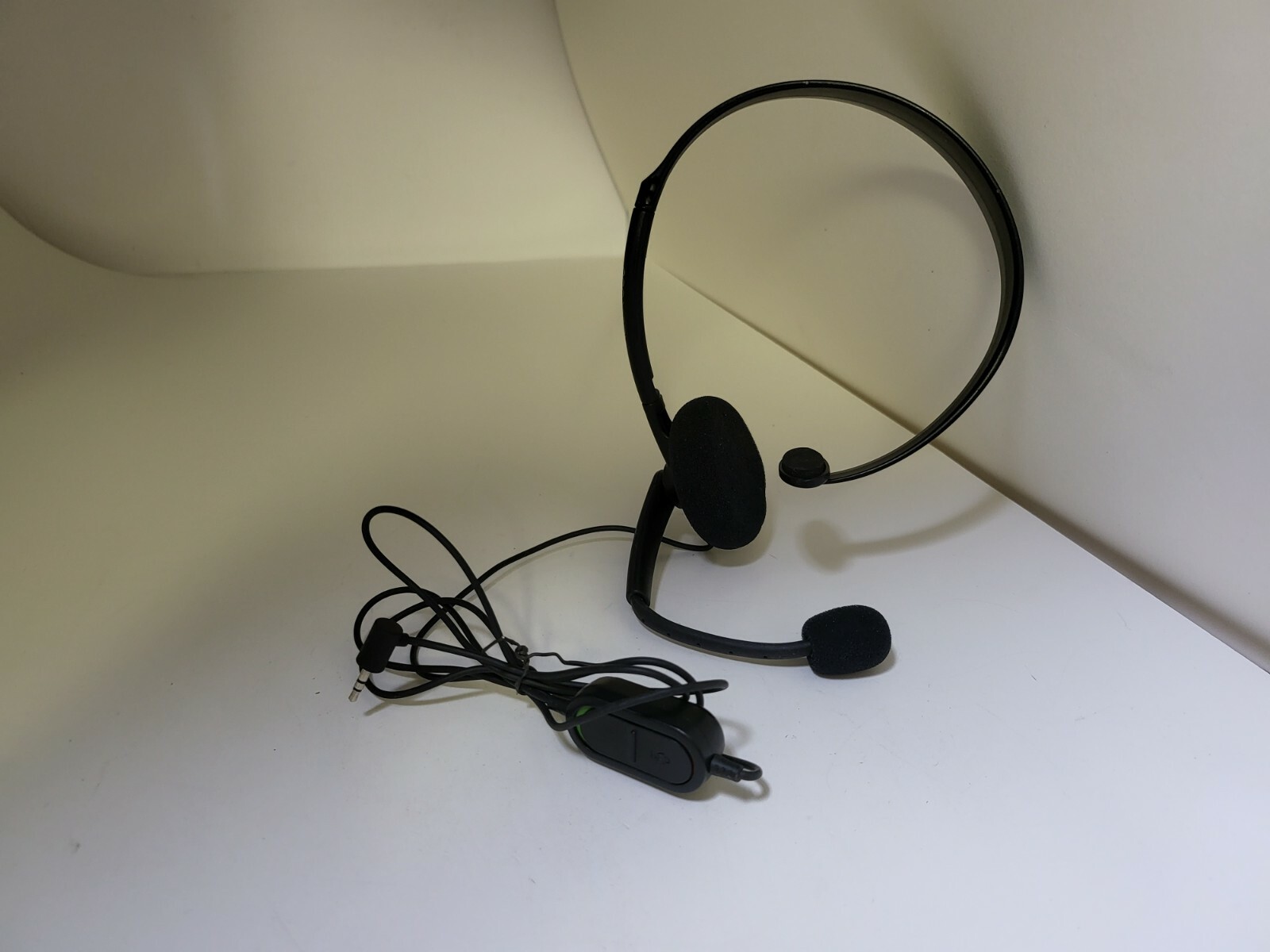 NEW GENUINE OEM MICROSOFT XBOX 360 CHAT HEADSET W/ BOOM MIC VOLUME CONTROL 15F