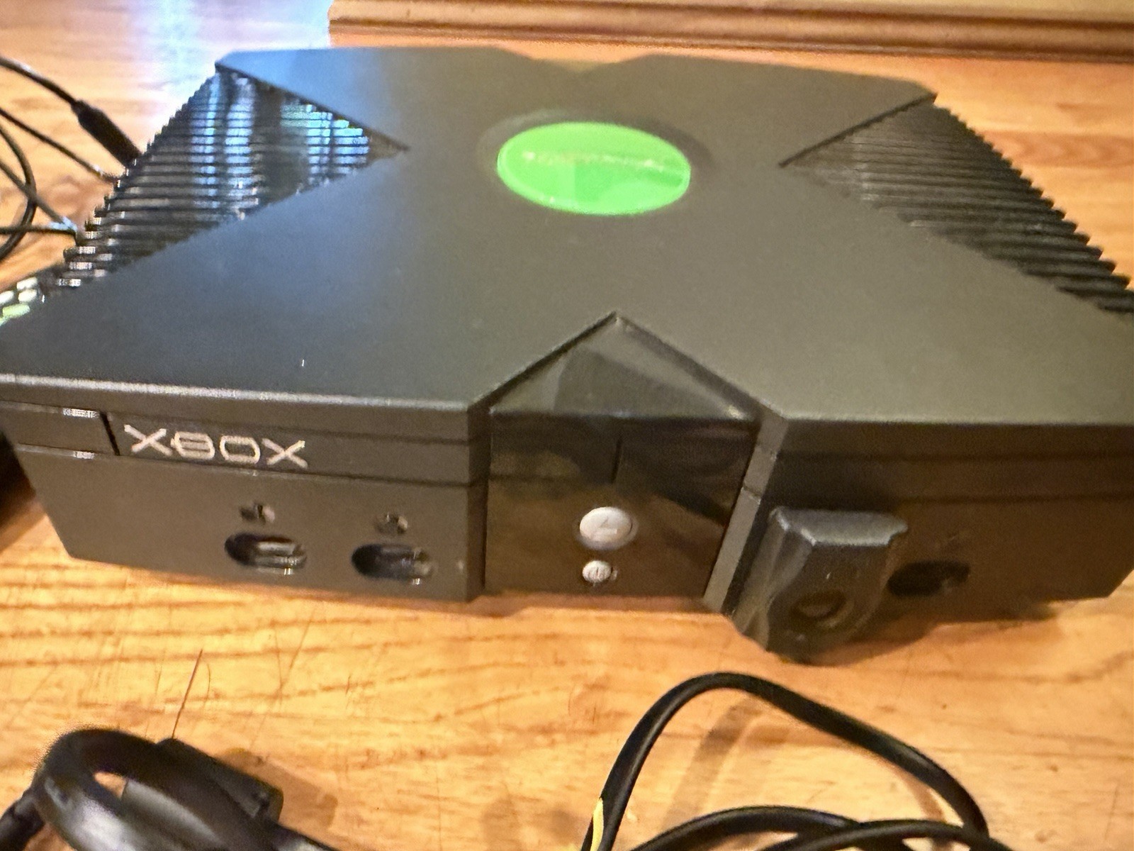 xbox 2002 console with two Controllers, all Cables and new batteries