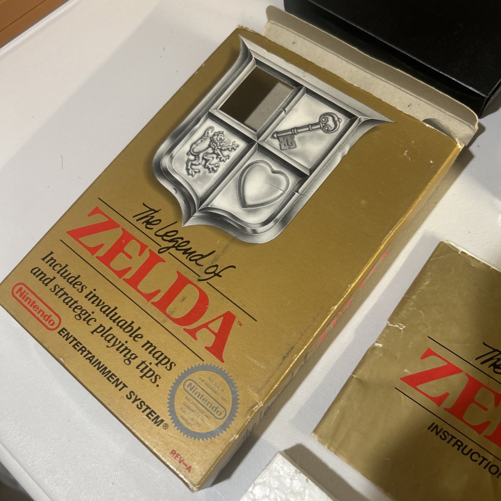 The Legend Of Zelda Nintendo NES CIB (NO MAP) Tested Works