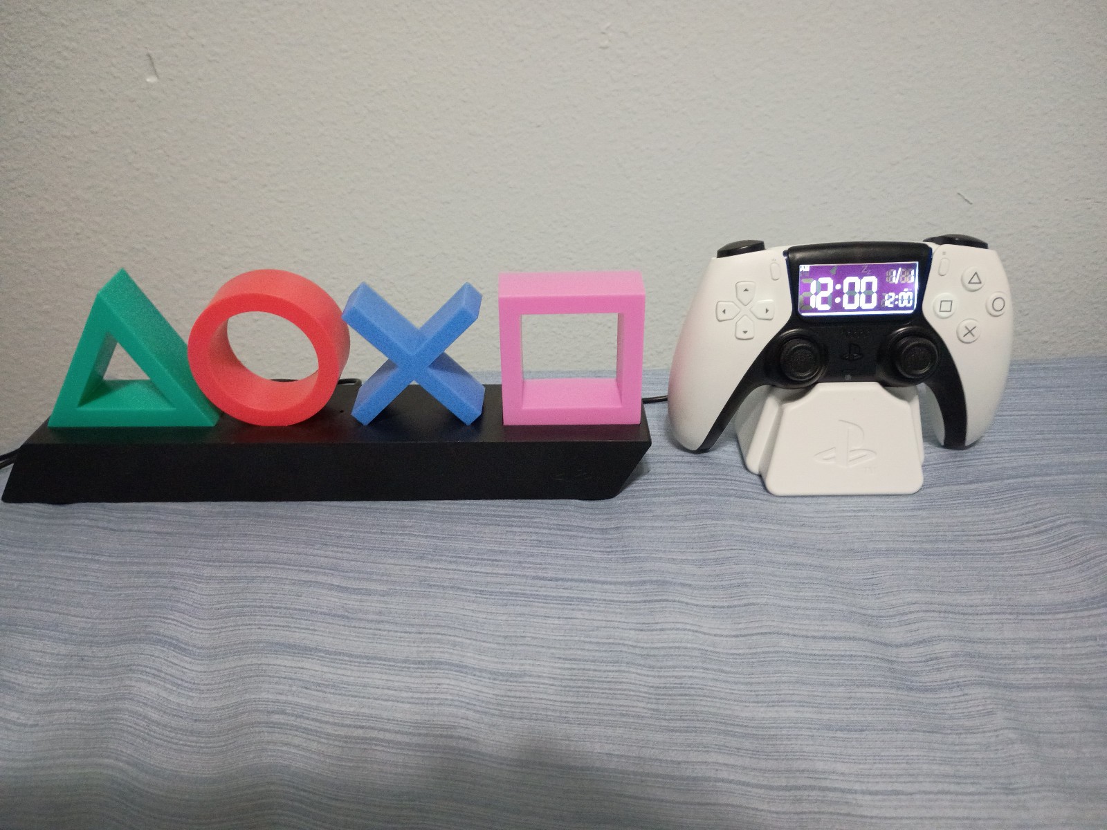 Paladone PlayStation Icon Light + Paladone Controller Alarm Clock