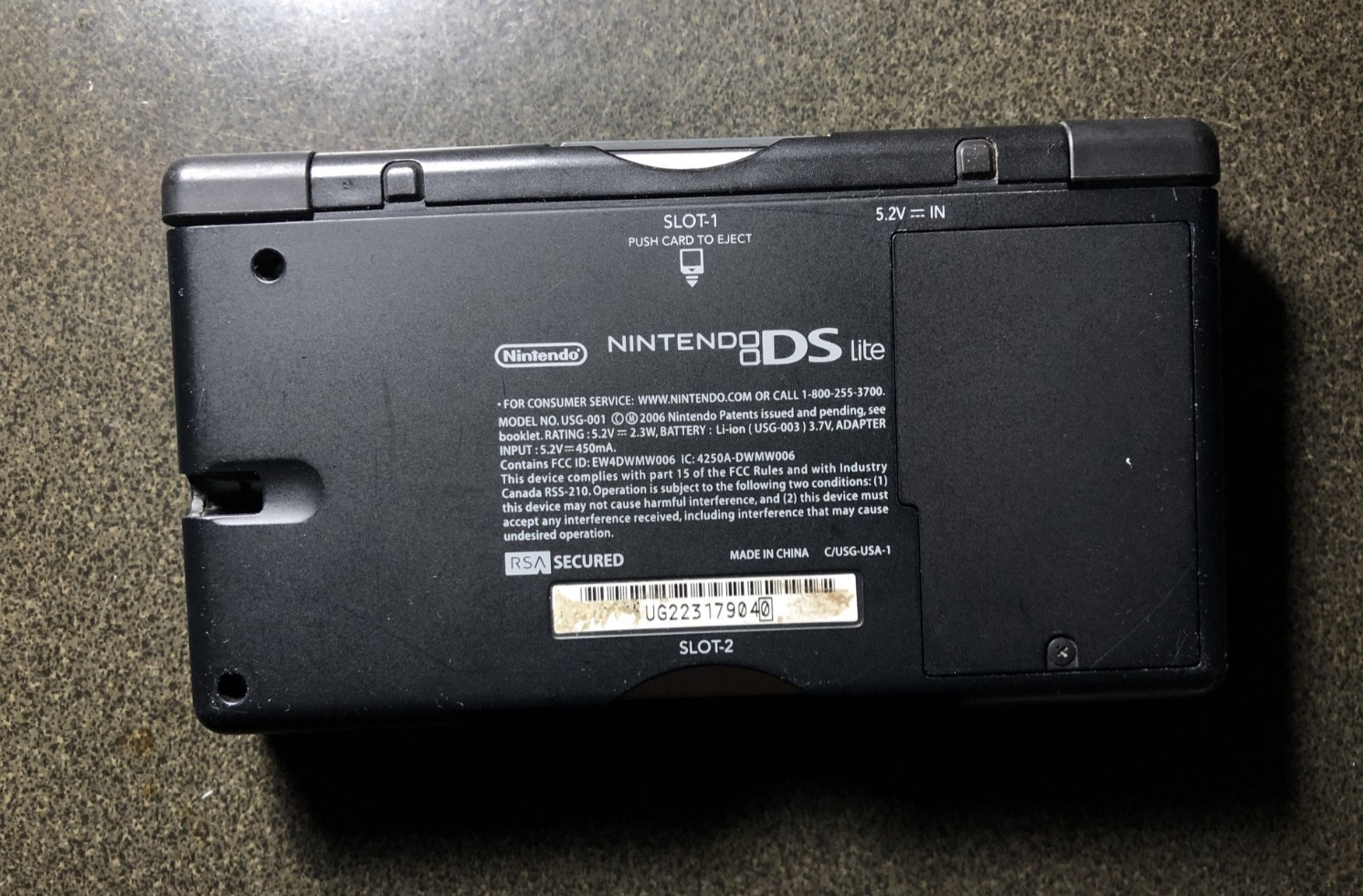Nintendo DS Lite Blue w/ 1 game – No Charger/Stylus/GBA port Cover – Loose hinge
