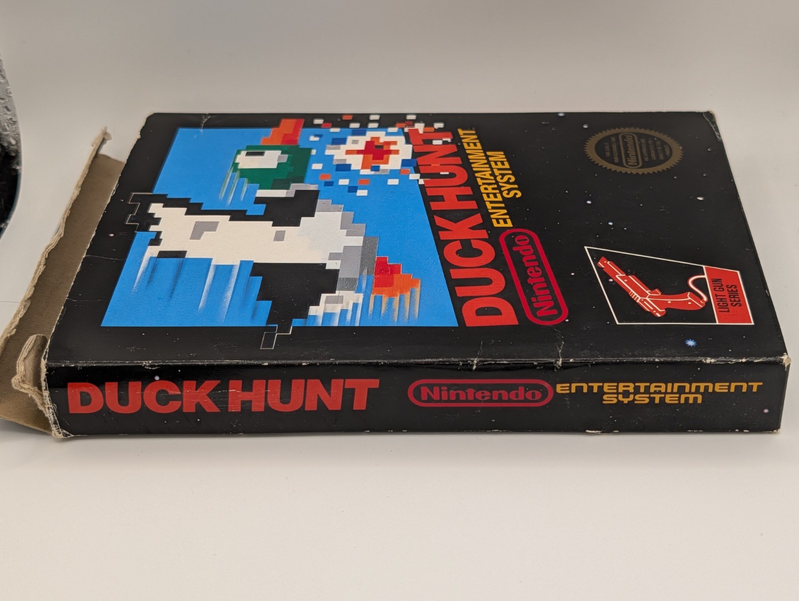 Duck Hunt – Nintendo NES, Complete In Box, 5 Screw, Hang Tab, OEM Mint Cartridge