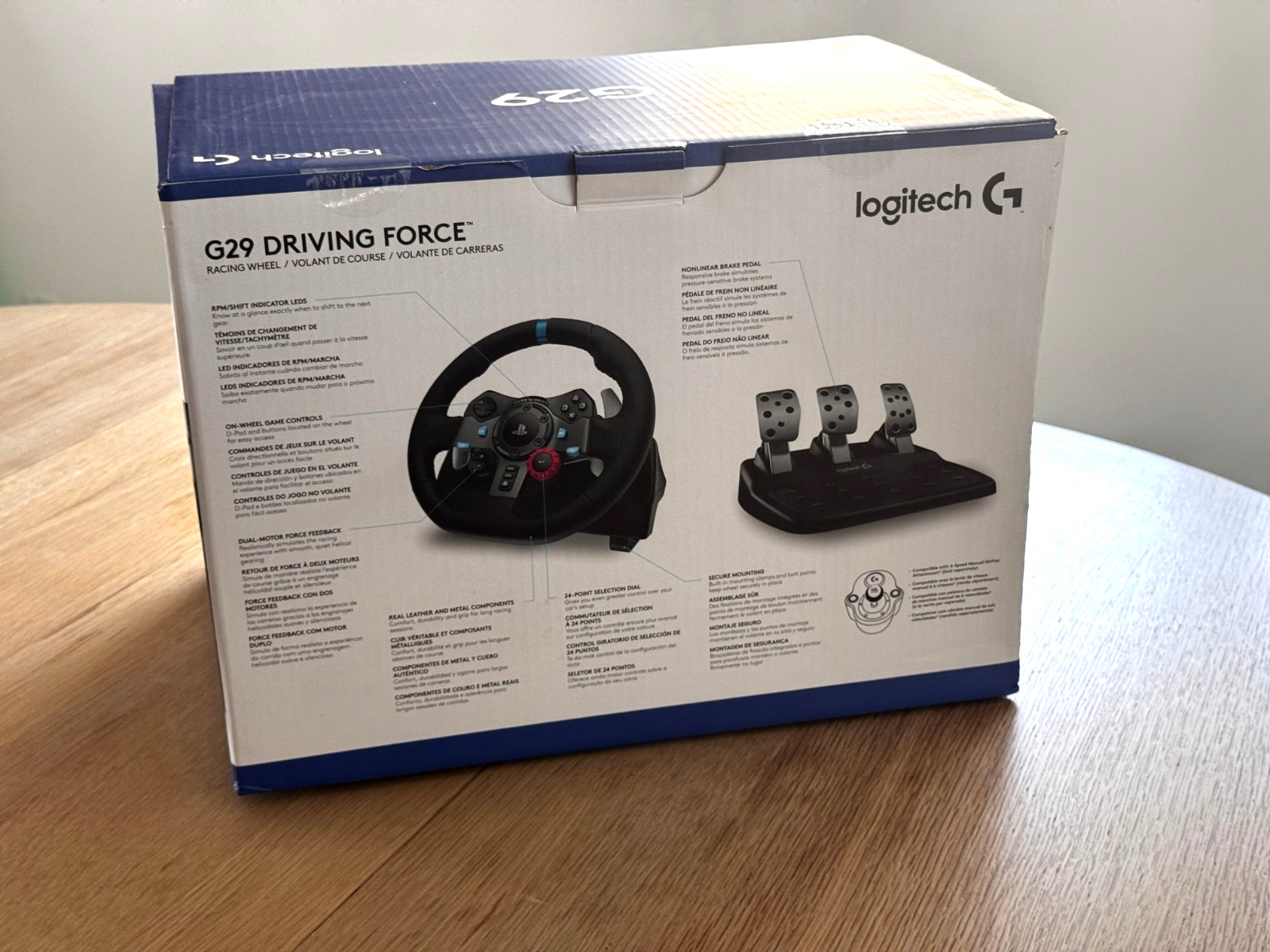 NEW – Logitech G29 Driving Force Racing Wheel & Pedals PS5 PS4 PS3 SEALED