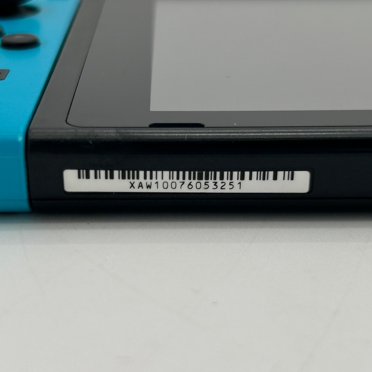 Nintendo Switch V1 HAC-001 (Unpatched) Includes Console Dock Joycons Charger