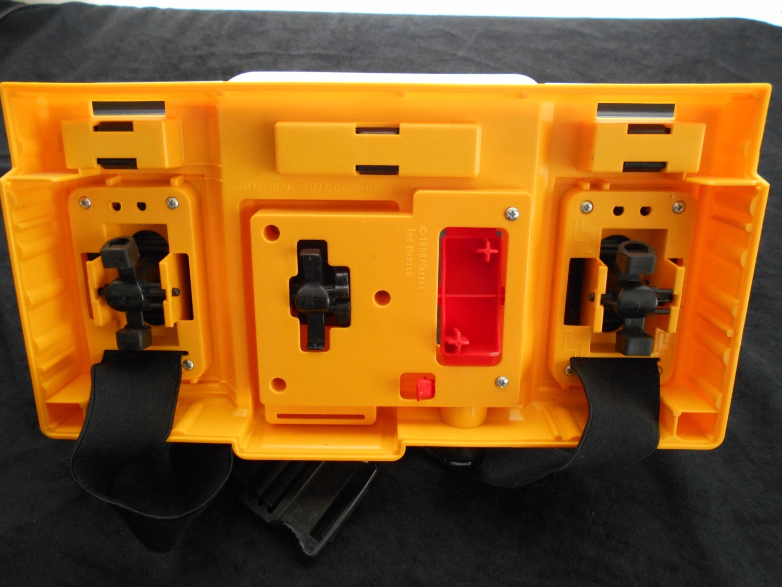 1999 Mattel Matchbox Caterpillar Construction Zone PC playset + Big Action Const