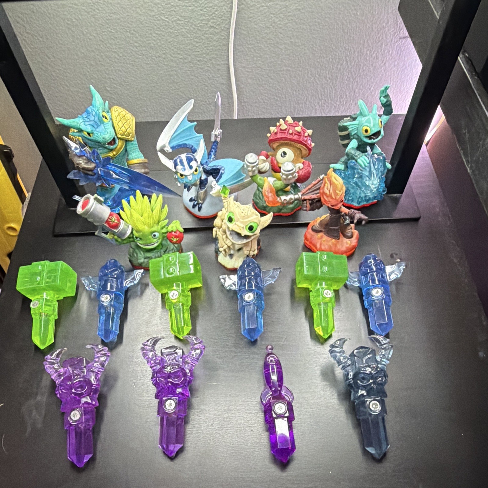 Skylanders trap team and Figure Lot