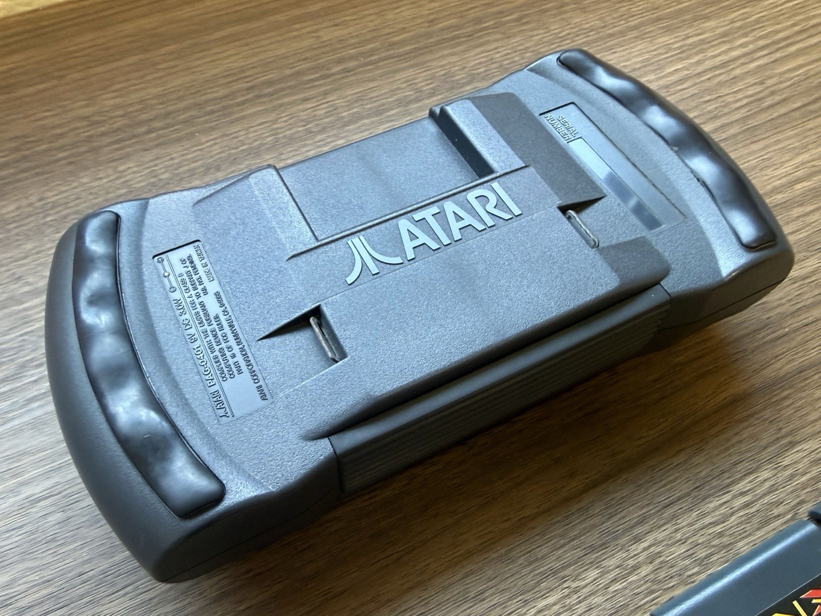 Vintage ATARI LYNX II Handheld Console w/ Carrying Case & (4) Games!!