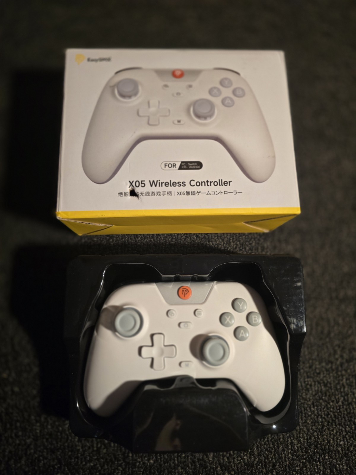 EasySMX- X05 Tri-Mode Wireless Multi-Platform Gaming Controller