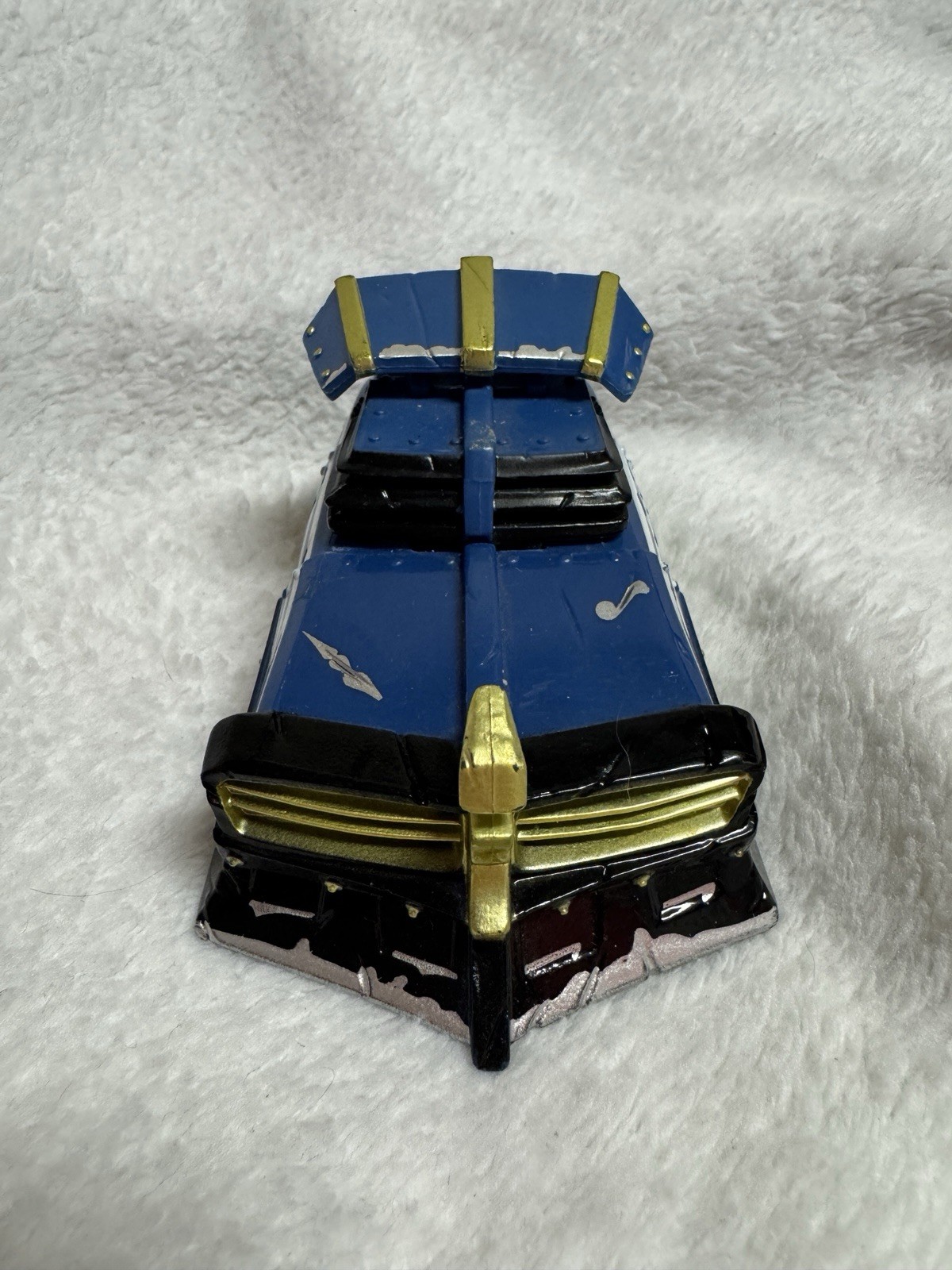 Skylanders Superchargers Shield Striker Vehicle Figure, thump truck, Sea Shadow