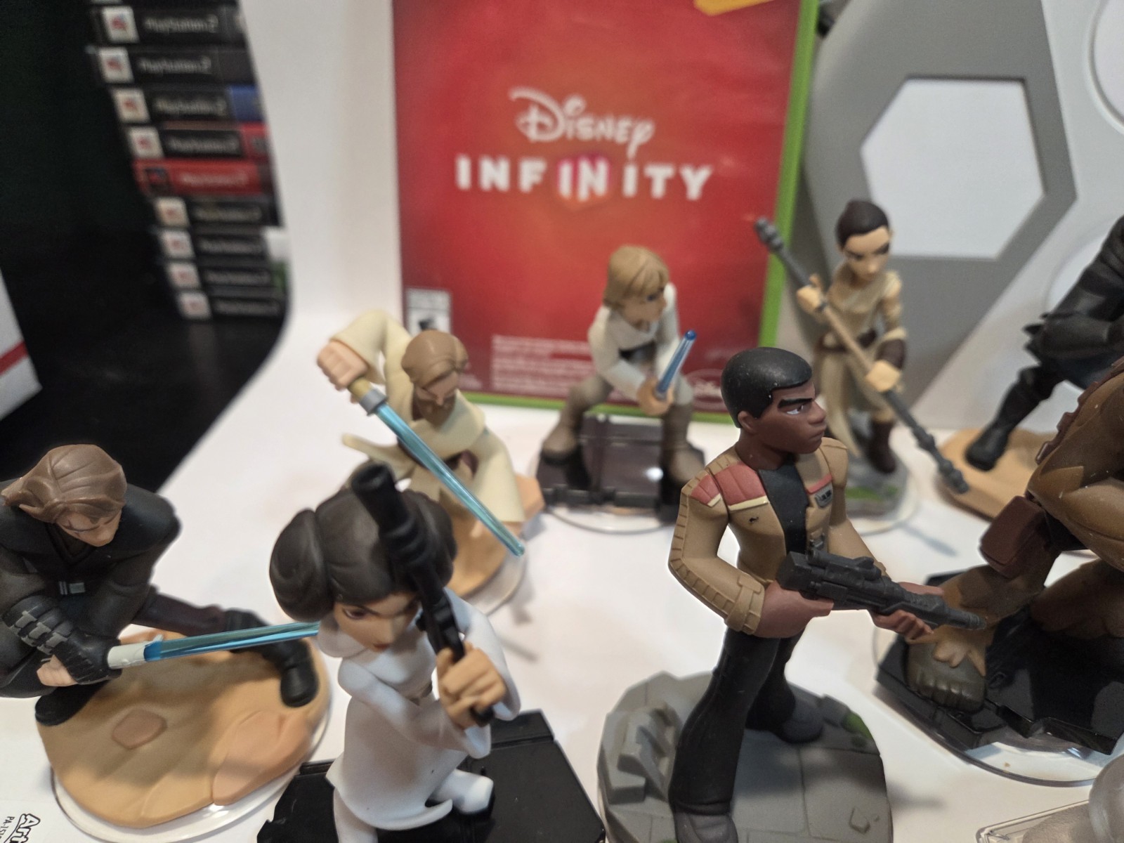 Disney Infinity 3.0 -Xbox 360 Star Wars – Figures, Cards, Portal. See all pics.