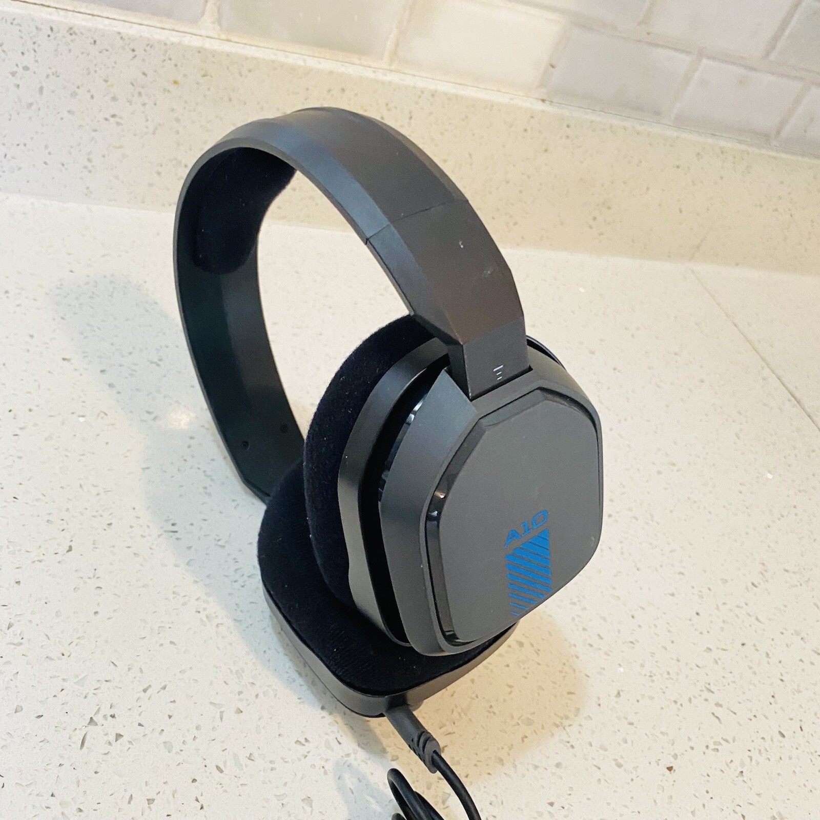 Logitech Astro A10 Wired Stereo Gaming Headset – Blue/black – For PS4