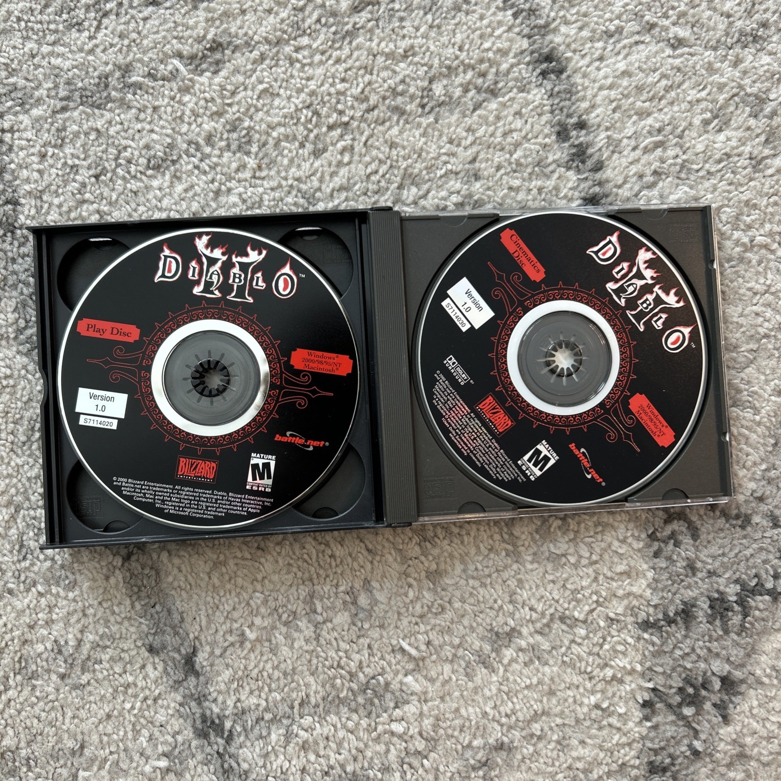 PC CDROM Game DIABLO II 2 Classic Blizzard 3 Disc SET Windows 2000/98/95/NT/MAC