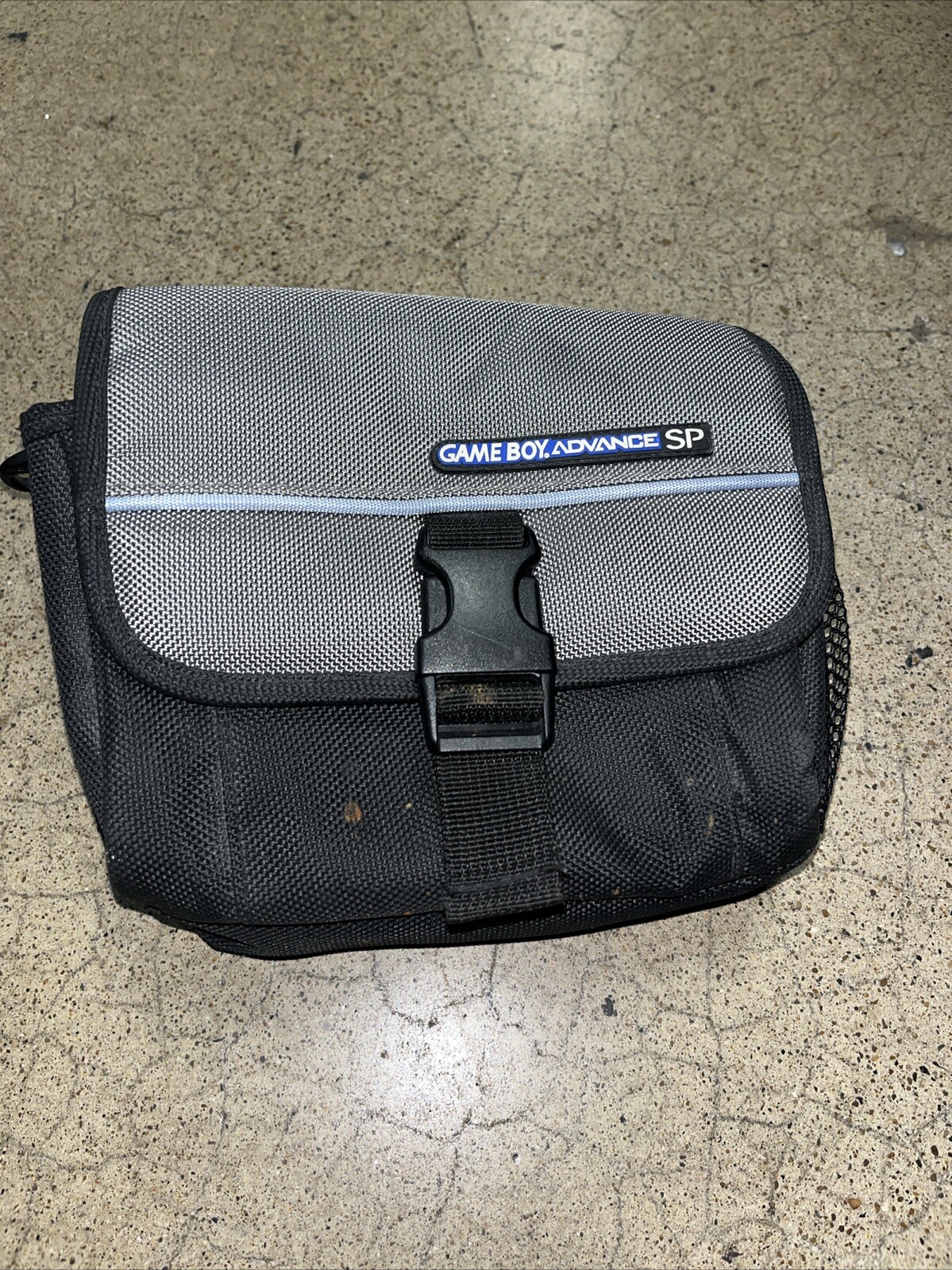 Vintage Official Nintendo Game Boy Advance SP Crossbody Carrying Case Fanny Pack