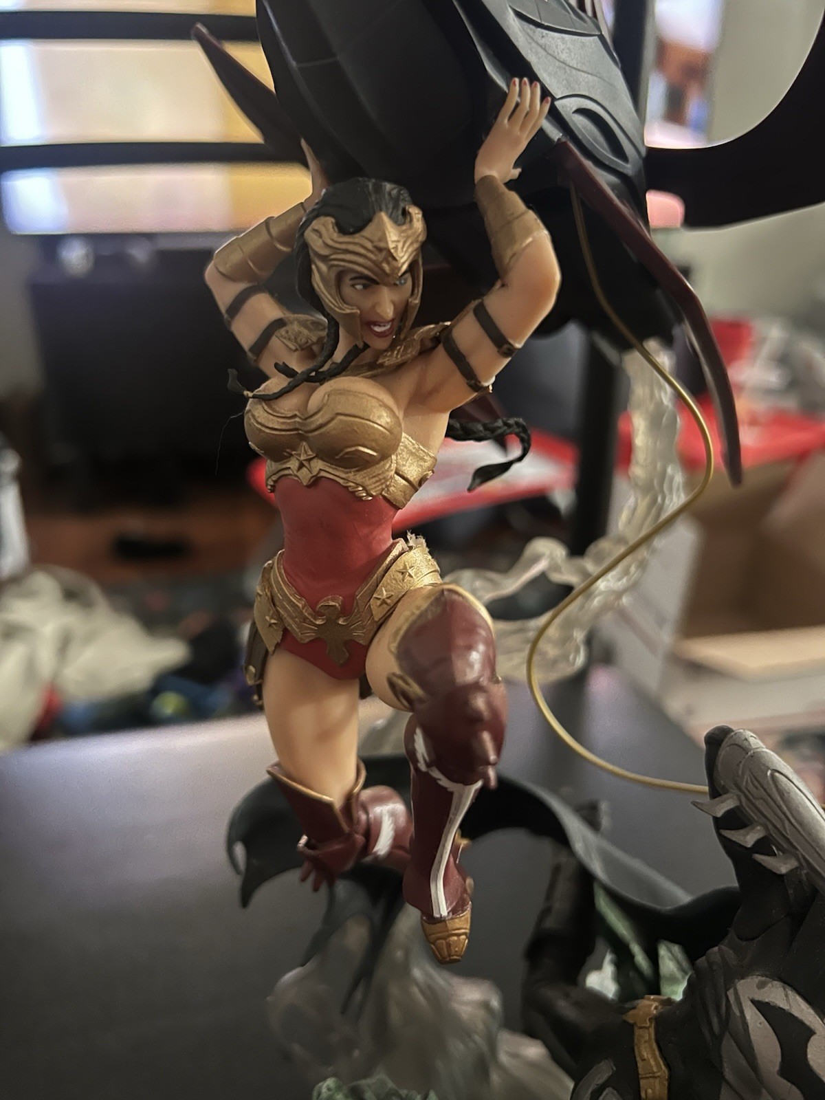 Injustice: Gods Among Us Collector’s Edition PS3 2013 Batman Wonder Woman Statue