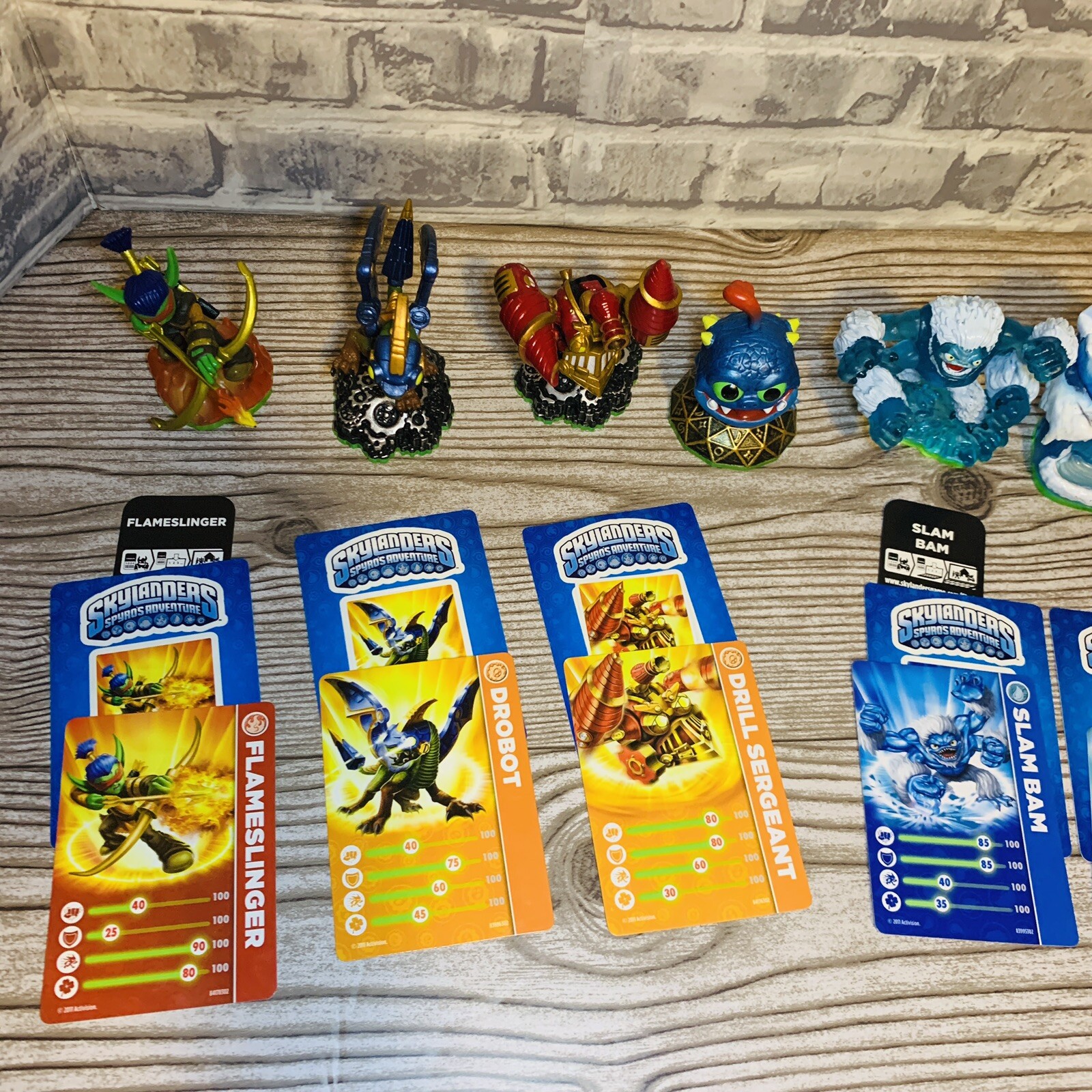 Skylanders: Spyro’s Adventure: Empire Of Ice Set Plus 4 Extra Figures