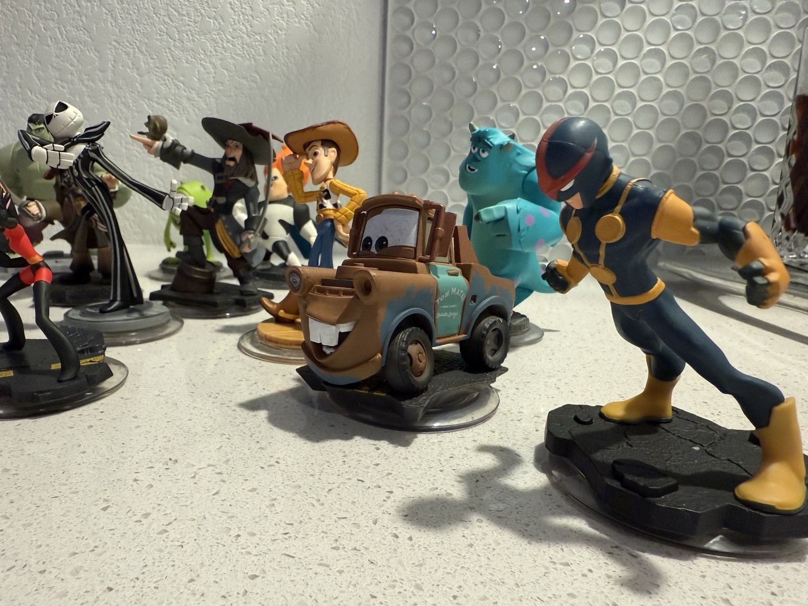 Disney Infinity Marvel Action Figure Lot Pieces Hulk Pixar Cars Toy Story 14