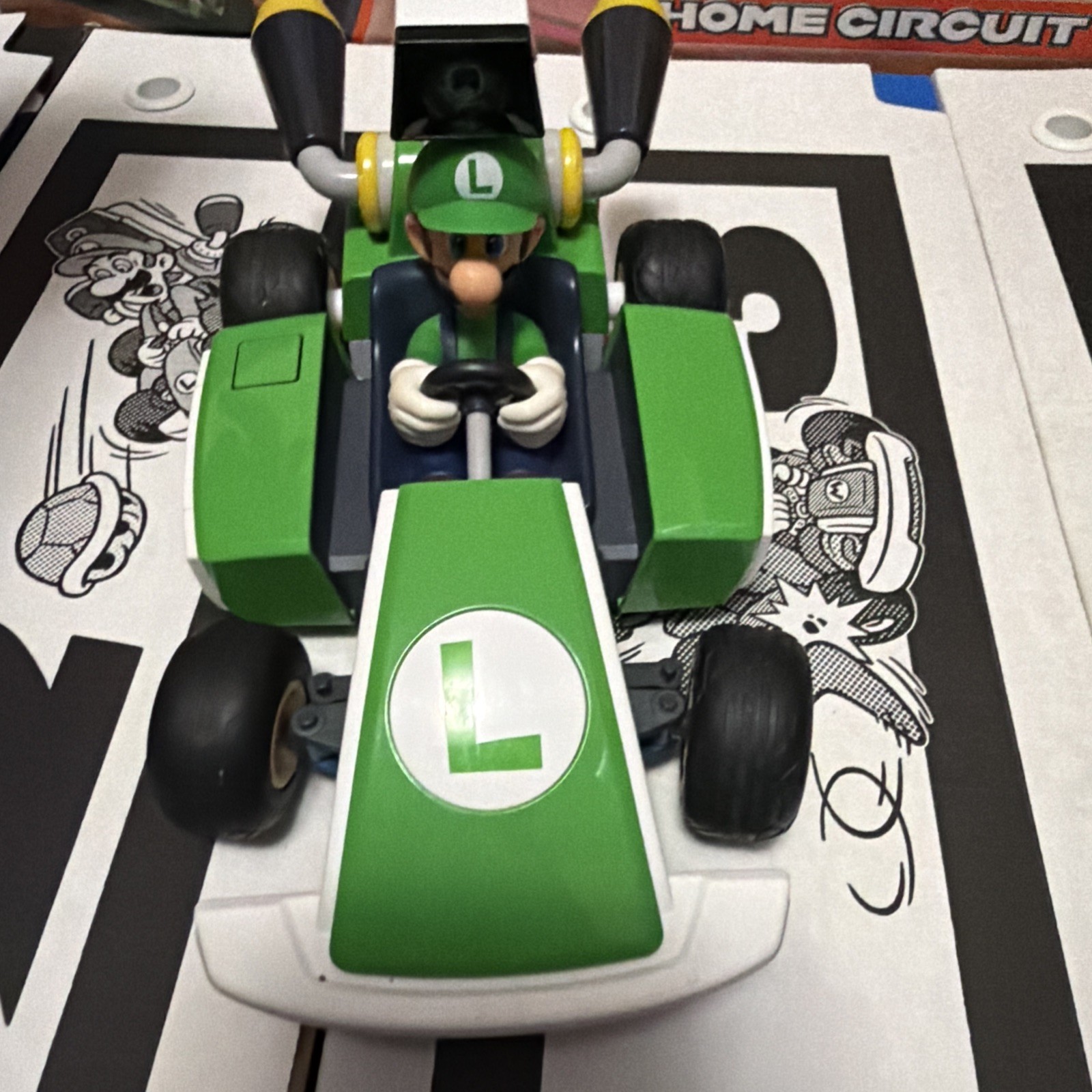Mario Kart Live: Home Circuit -Luigi Set – Nintendo Switch everything included