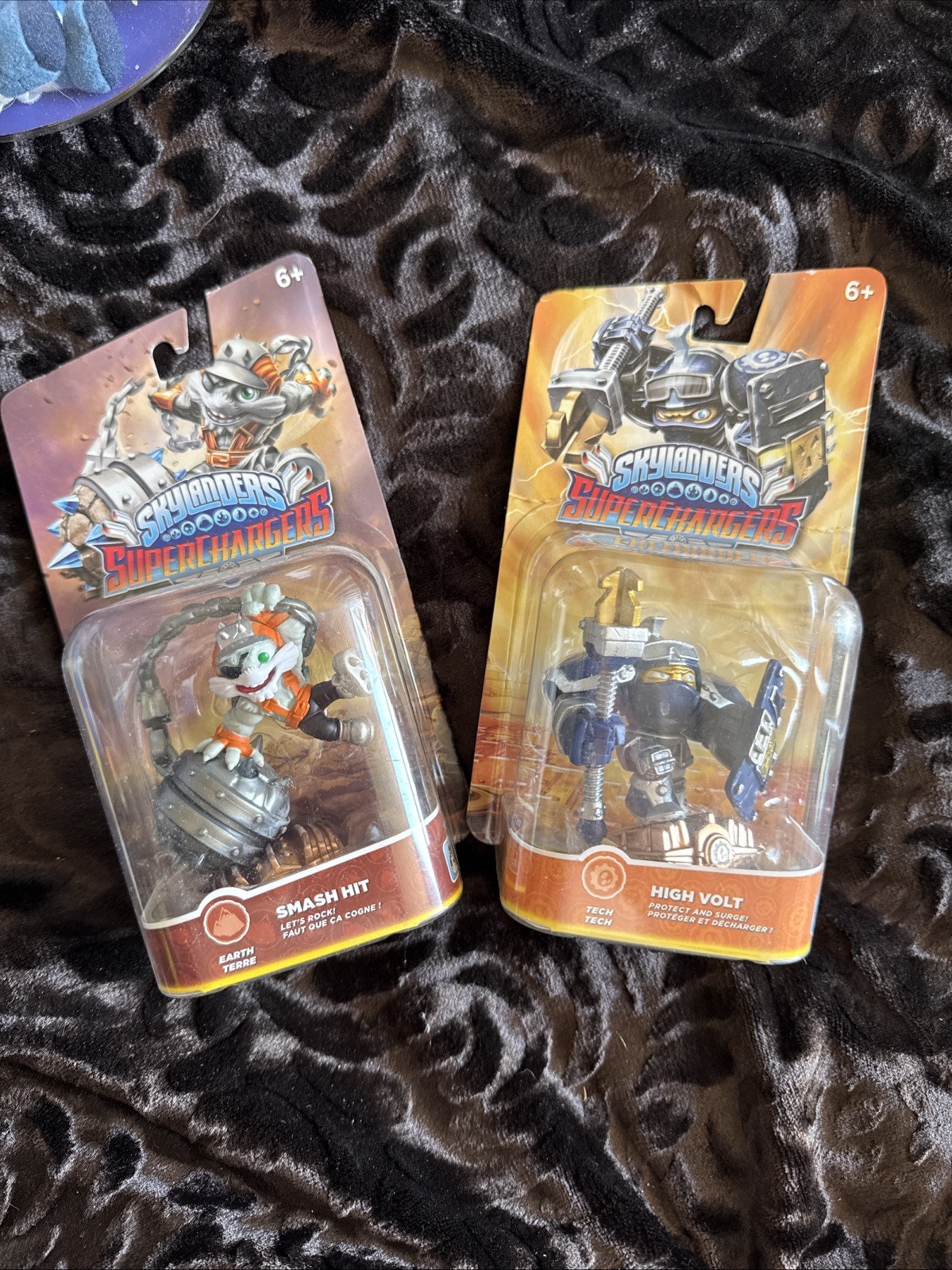 2 Skylanders Superchargers High Volt (Protect & Surge) Figurine & Smash Hit NIP