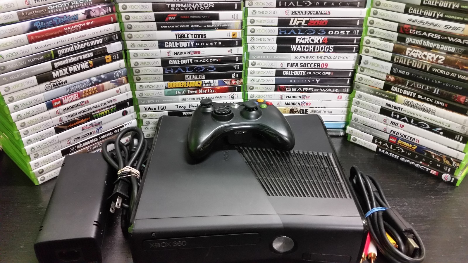 GUARANTEED Microsoft Xbox 360 S E 250gb Video Game Console & 2 Controllers GAMES