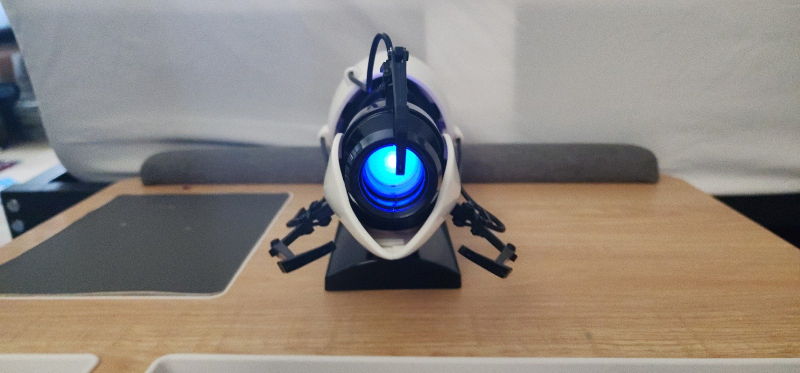 Portal 2 Aperture Science Portal Gun Replica Handheld Miniature Mini ThinkGeek