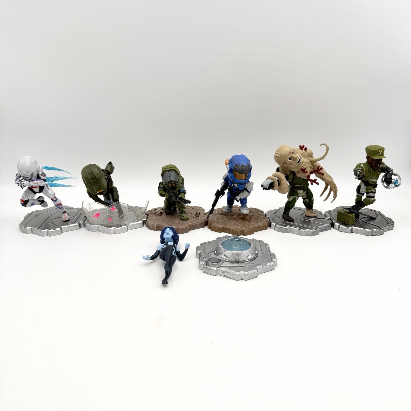 Halo Icons Master Chief (2016 HALO Legendary LOOT Crate) Microsoft Studios Lot 7