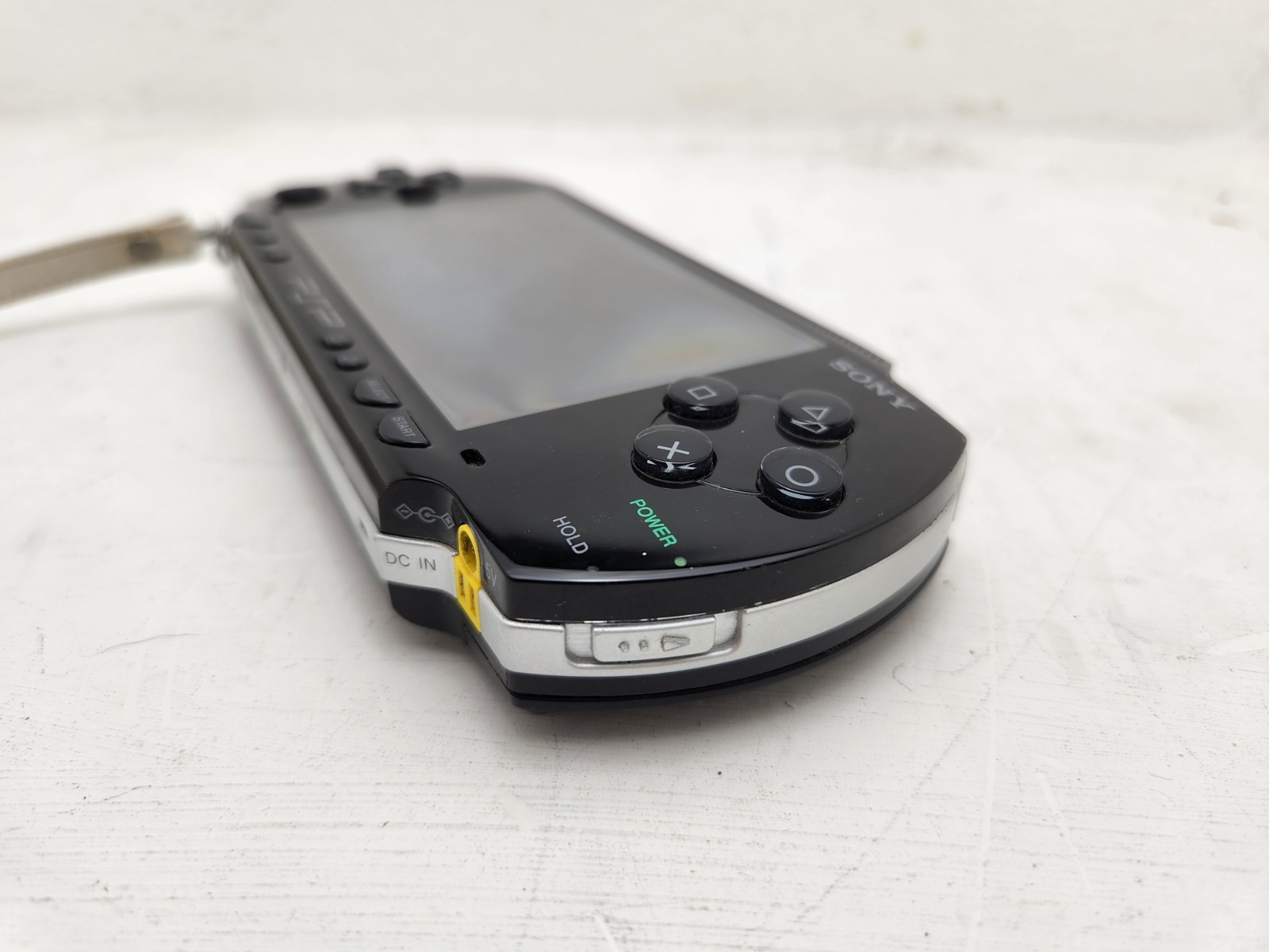 Sony PSP 1001 handheld console only – Fully Functional