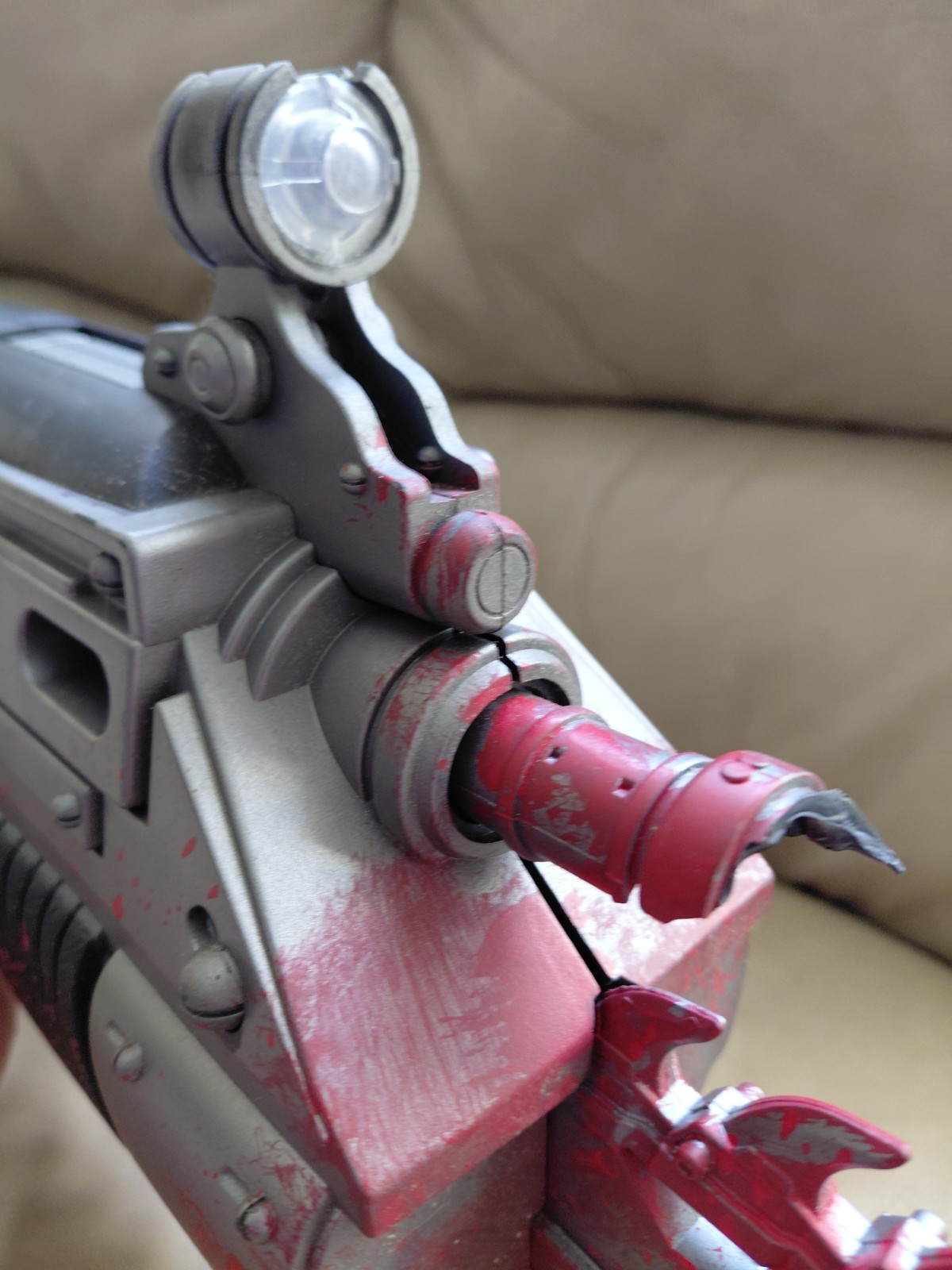 NECA Gears Of War Lancer Replica 2008 – Bloody Lancer – 36″ Full Size Prop
