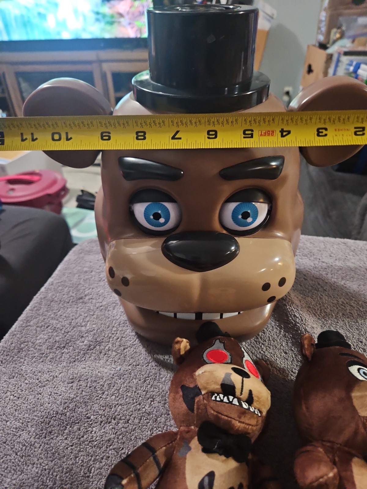 Five Nights At Freddy’s 10th Anniversary Animatronic Talking Freddy Head WORKS