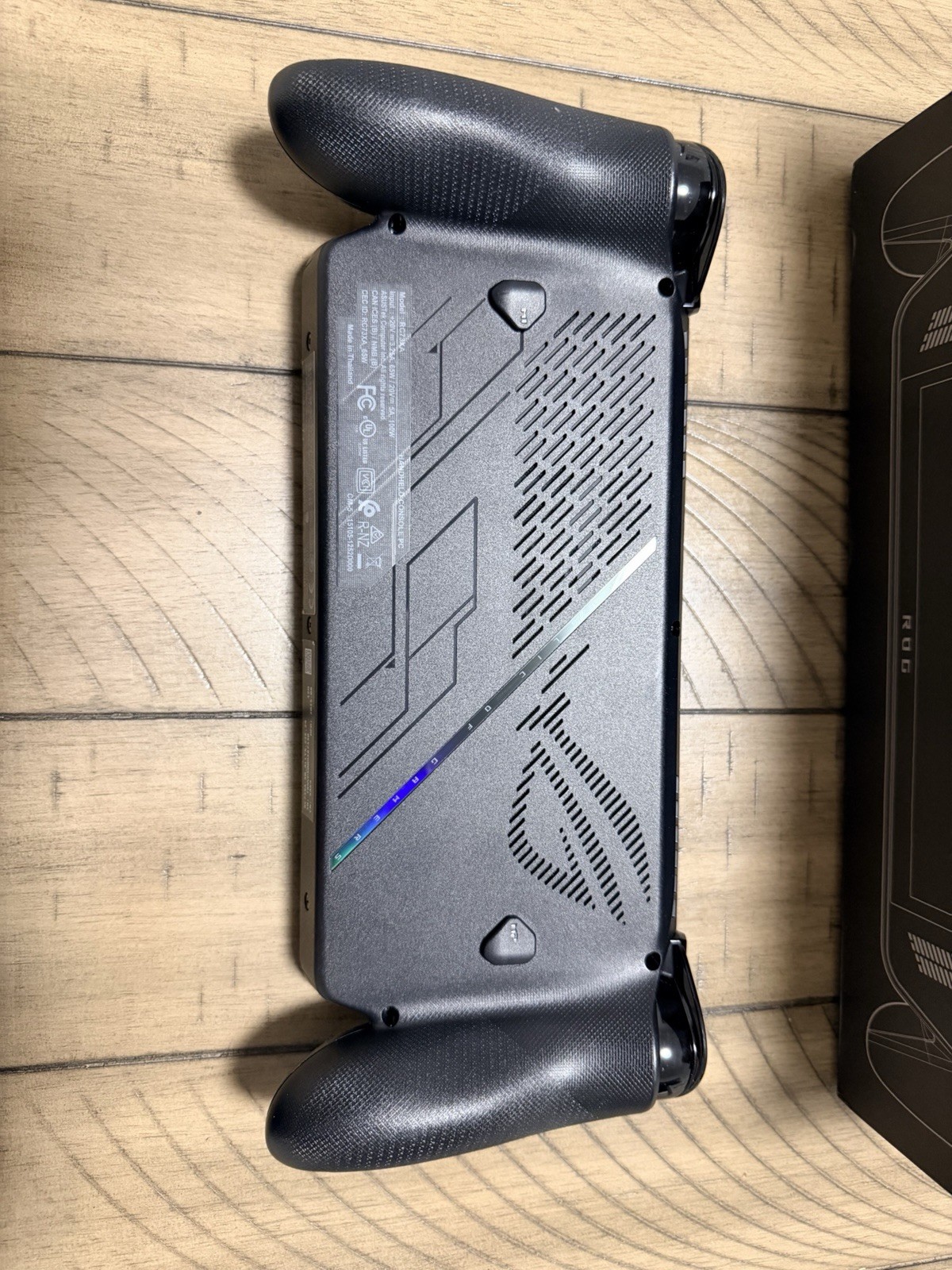 Asus ROG Xbox Ally X 7″ FHD 120Hz Ryzen AI Z2 Xtreme 24GB RAM 1TB SSD AMD Gaming