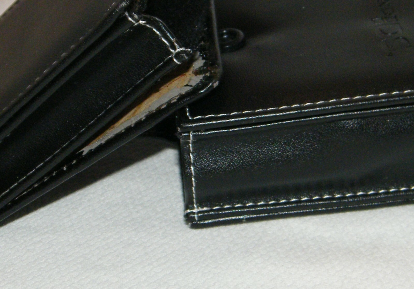 Genuine Nintendo DS . Black Synthetic Leather Padded Game Case / Sleeve ONLY