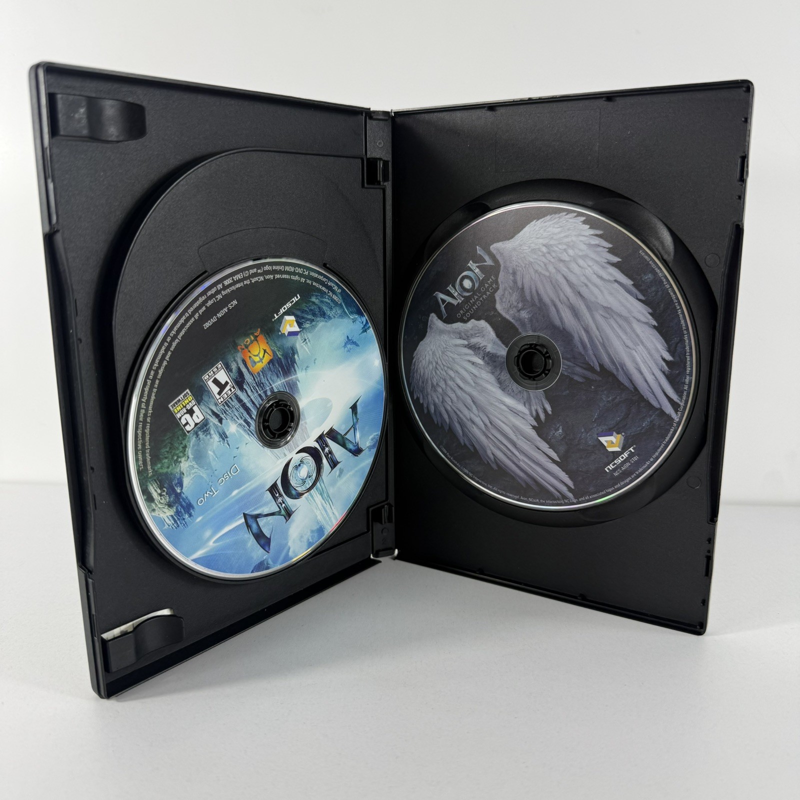 AION Limited Collector’s Edition PC DVD-ROM (2009) Complete w/ Sealed Figure