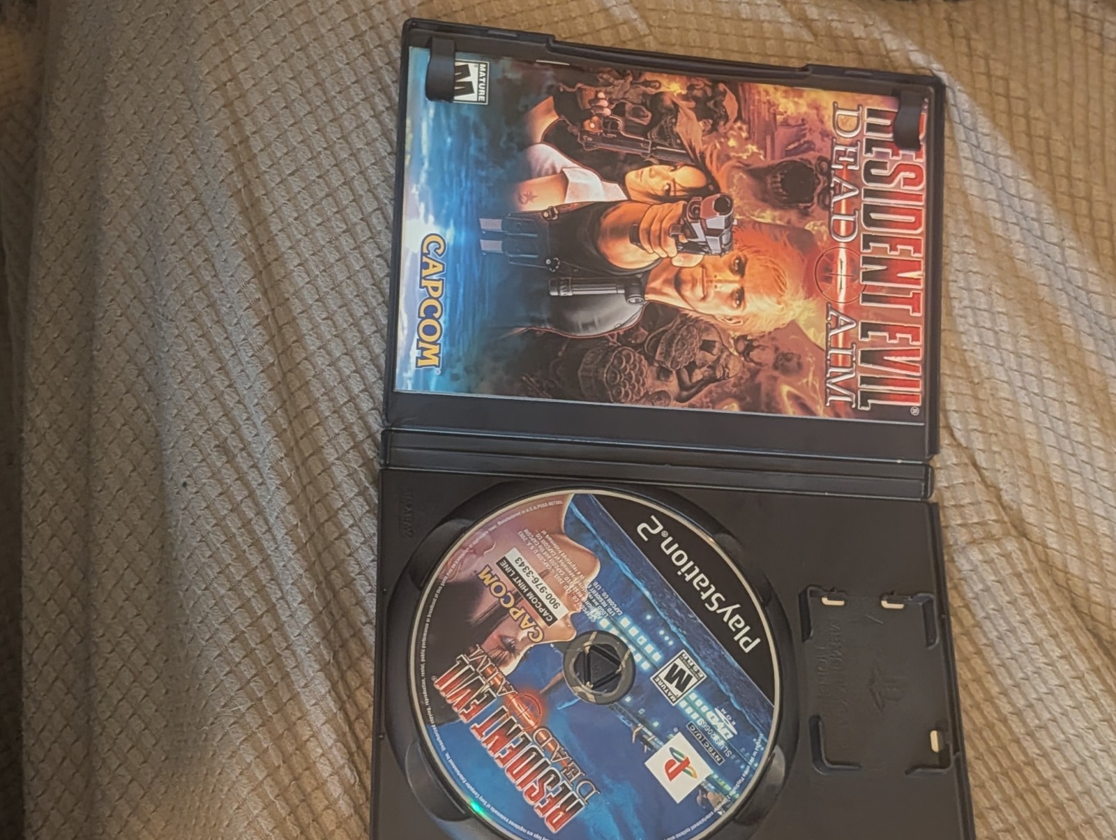 Resident Evil: Dead Aim (Sony PlayStation 2, NTSC-U/C) M Shooter – Capcom