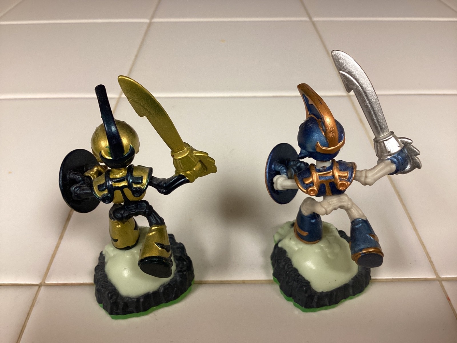 Skylanders lot(4): Legendary Trigger Happy, Legendary Chop Chop, etc