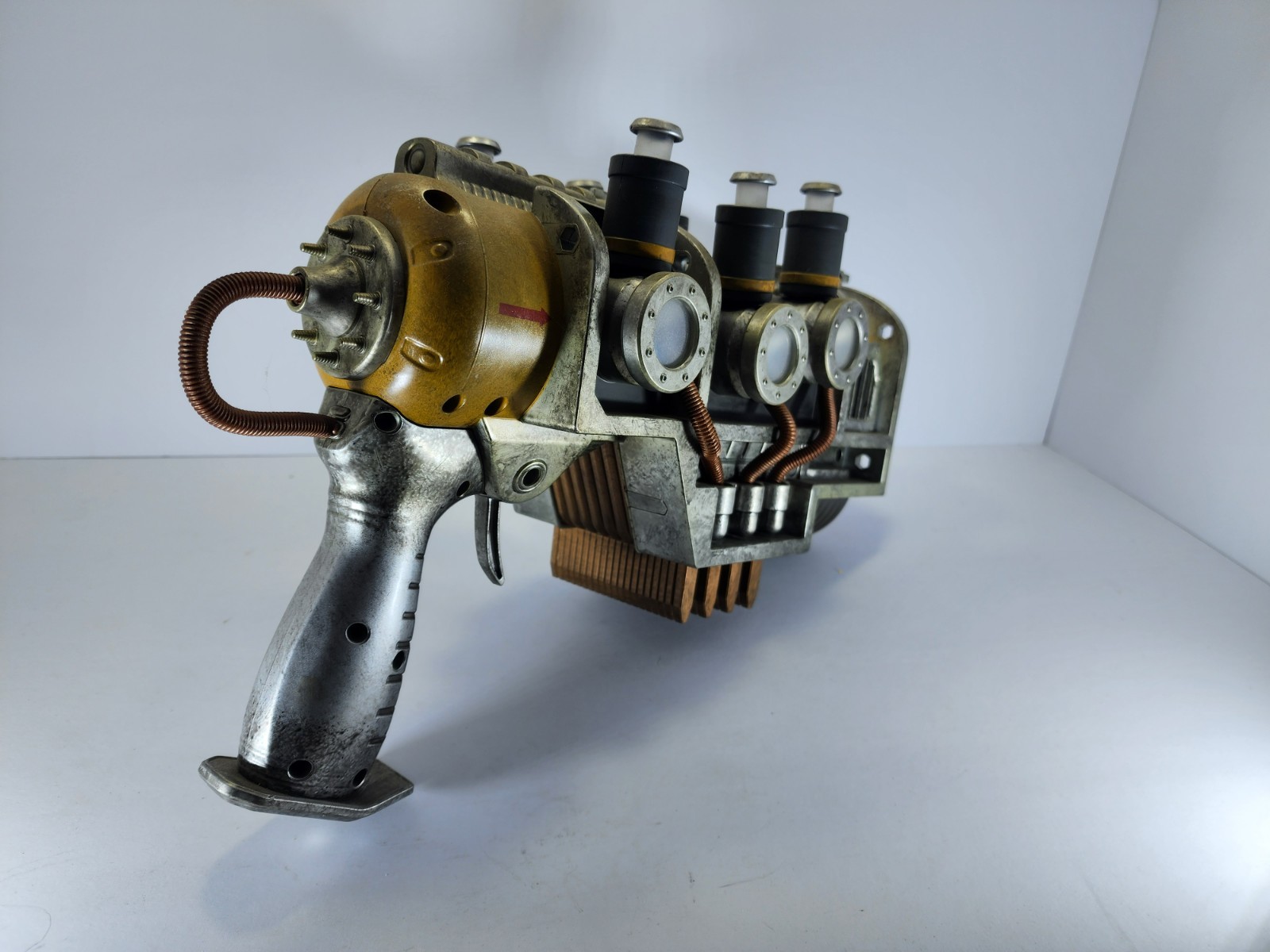 Fallout Replica Plasma Pistol Chronicle Collectibles Thinkgeek cosplay