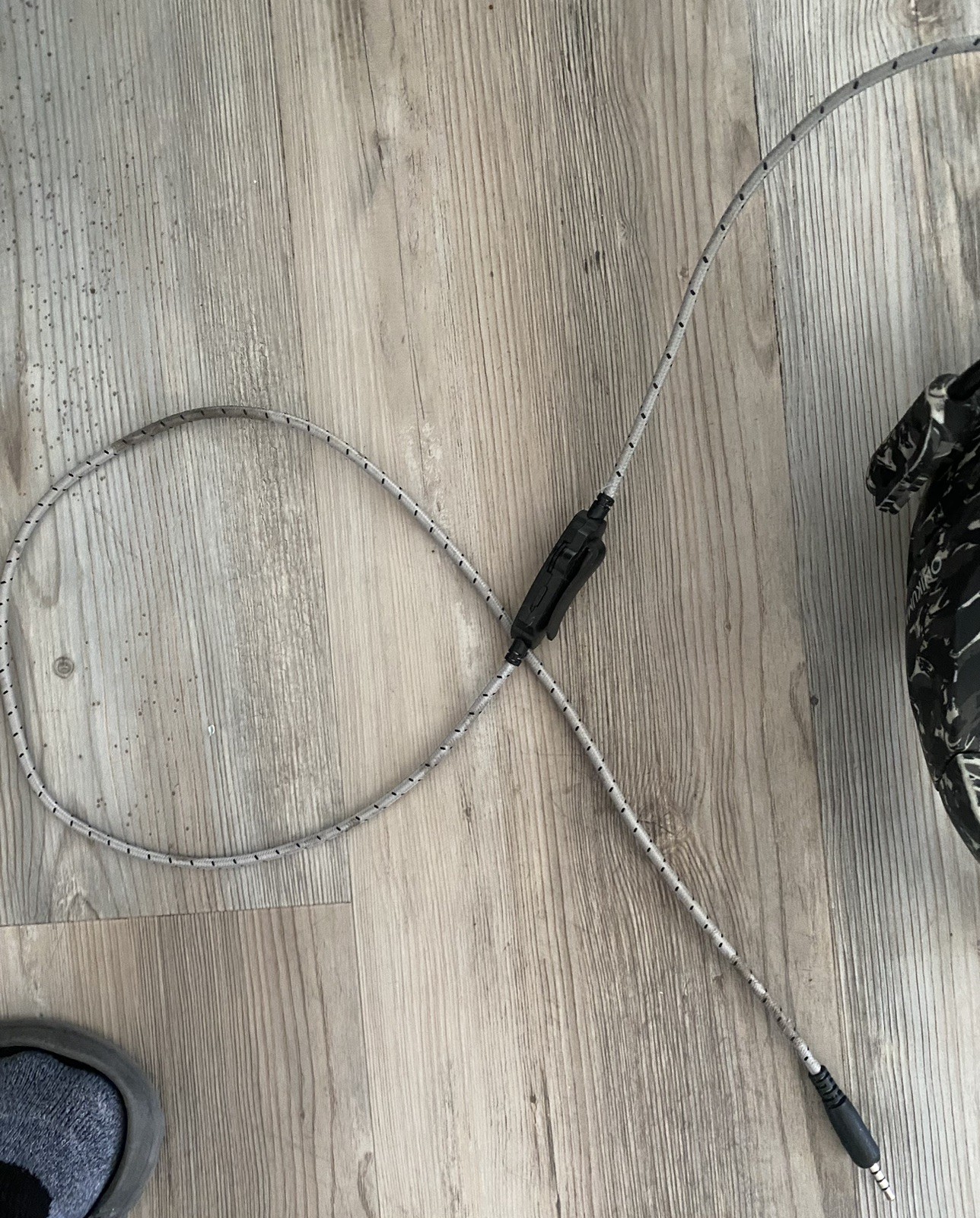 Onikuma K1-B Camouflage Gaming Headset – Black and White – Used