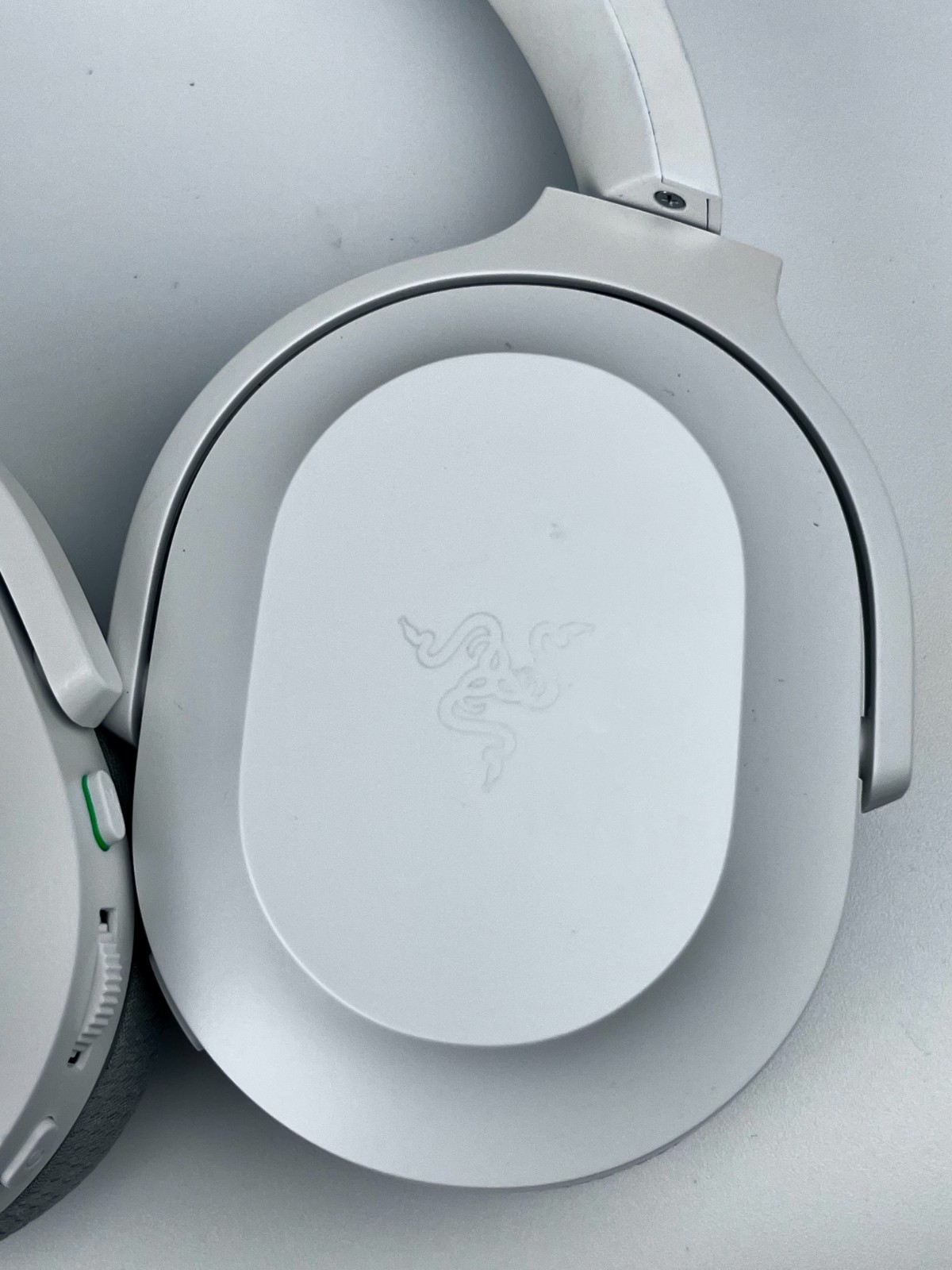 Razer Barracuda X Wireless Bluetooth Gaming Headset Mercury White – Headset only