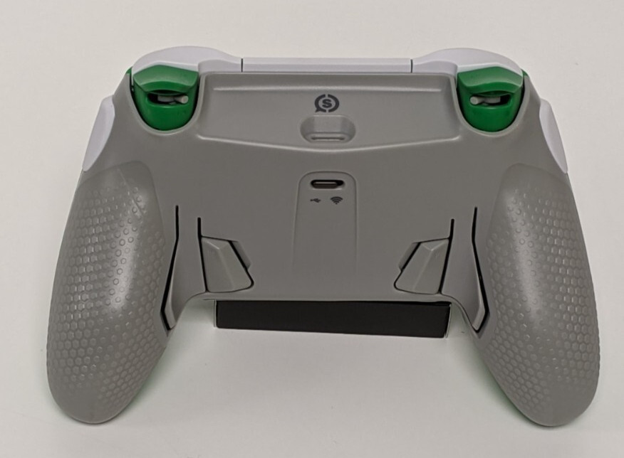 SCUF Envision Pro Wireless Controller for PC Only Gray / Green
