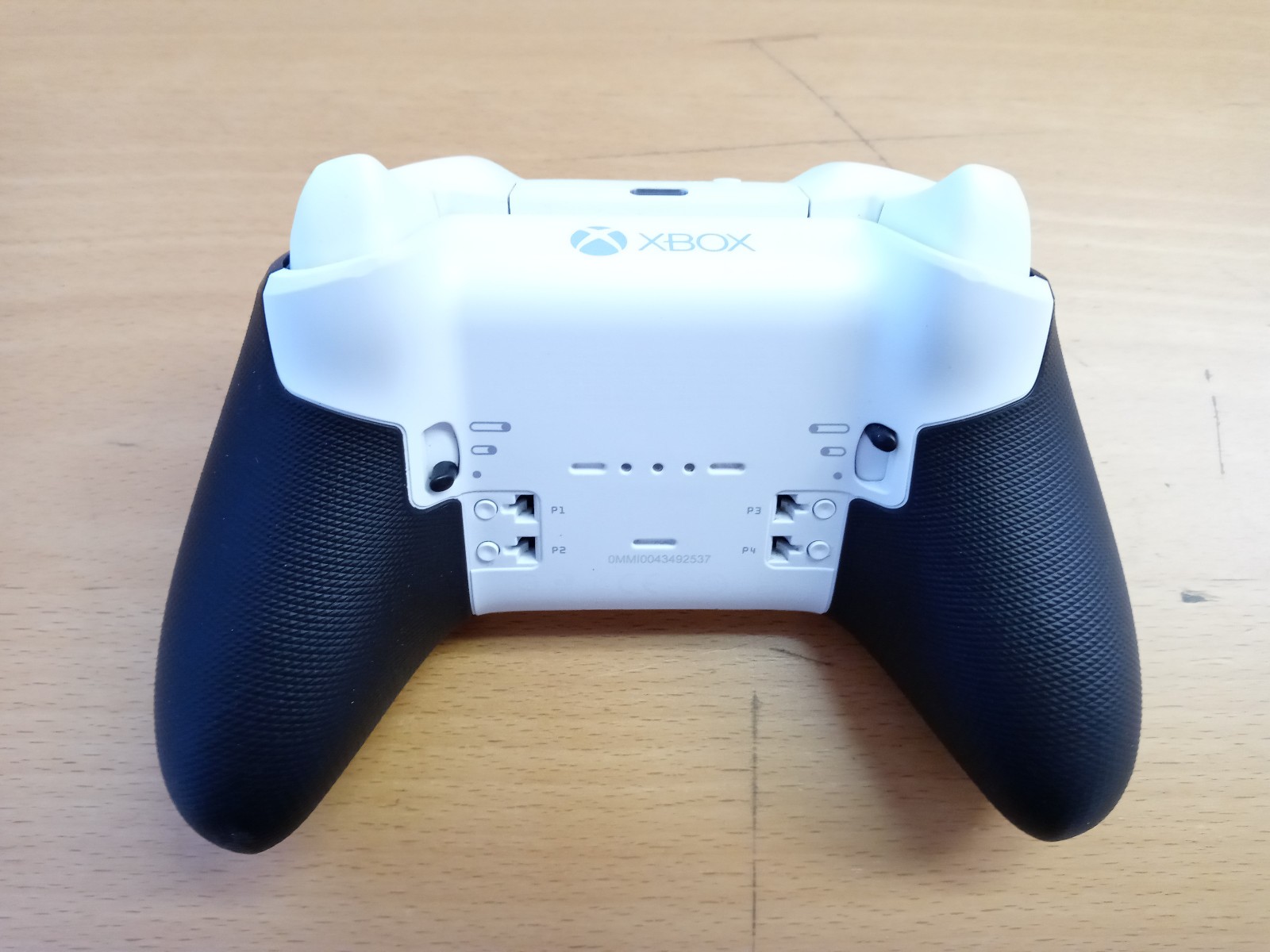 Microsoft Xbox Elite Series 2 Core Wireless Controller – White (4IK-00001)