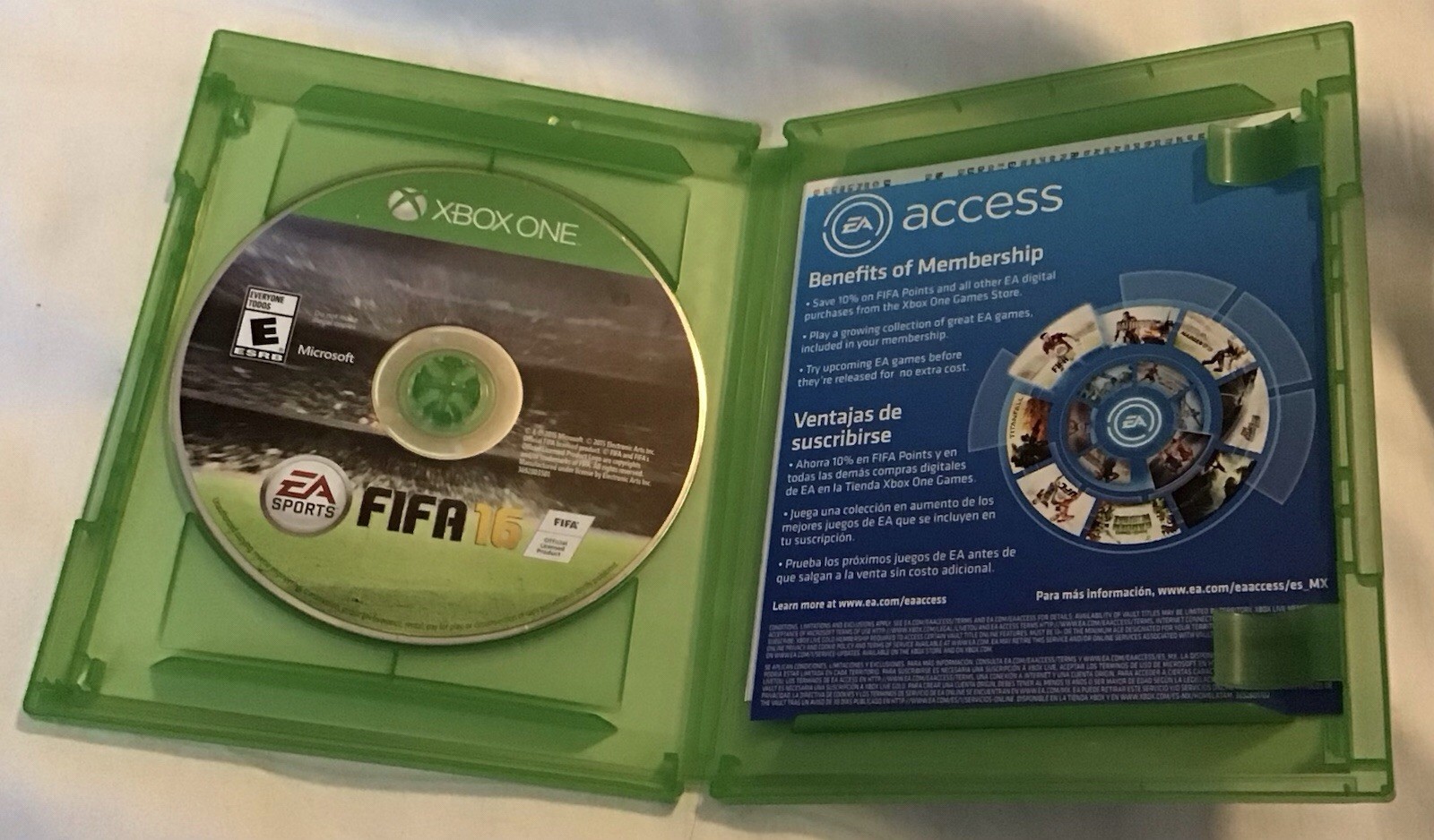 Pre Owned Working XBOX ONE FIFA 16 Lionel Messi Alex Morgan Barcelona Argentina
