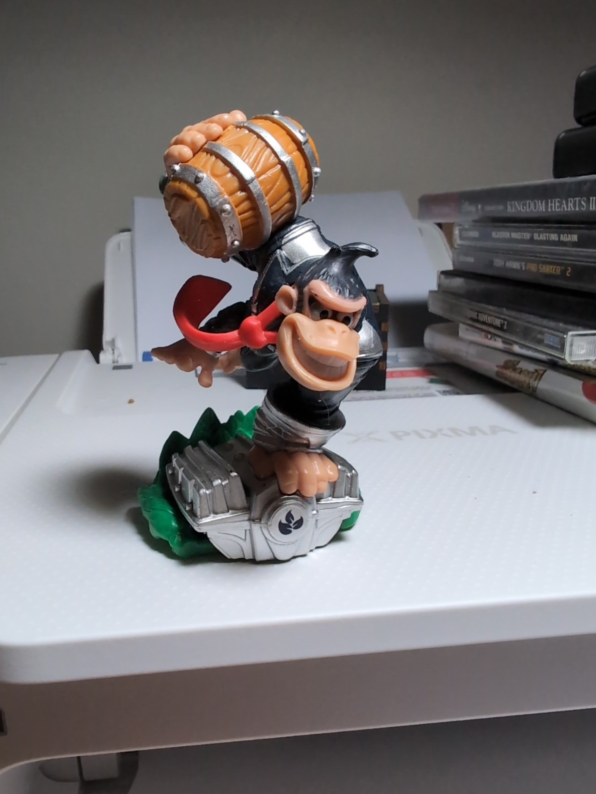 Skylanders Superchargers Dark Donkey Kong Barrel Blaster